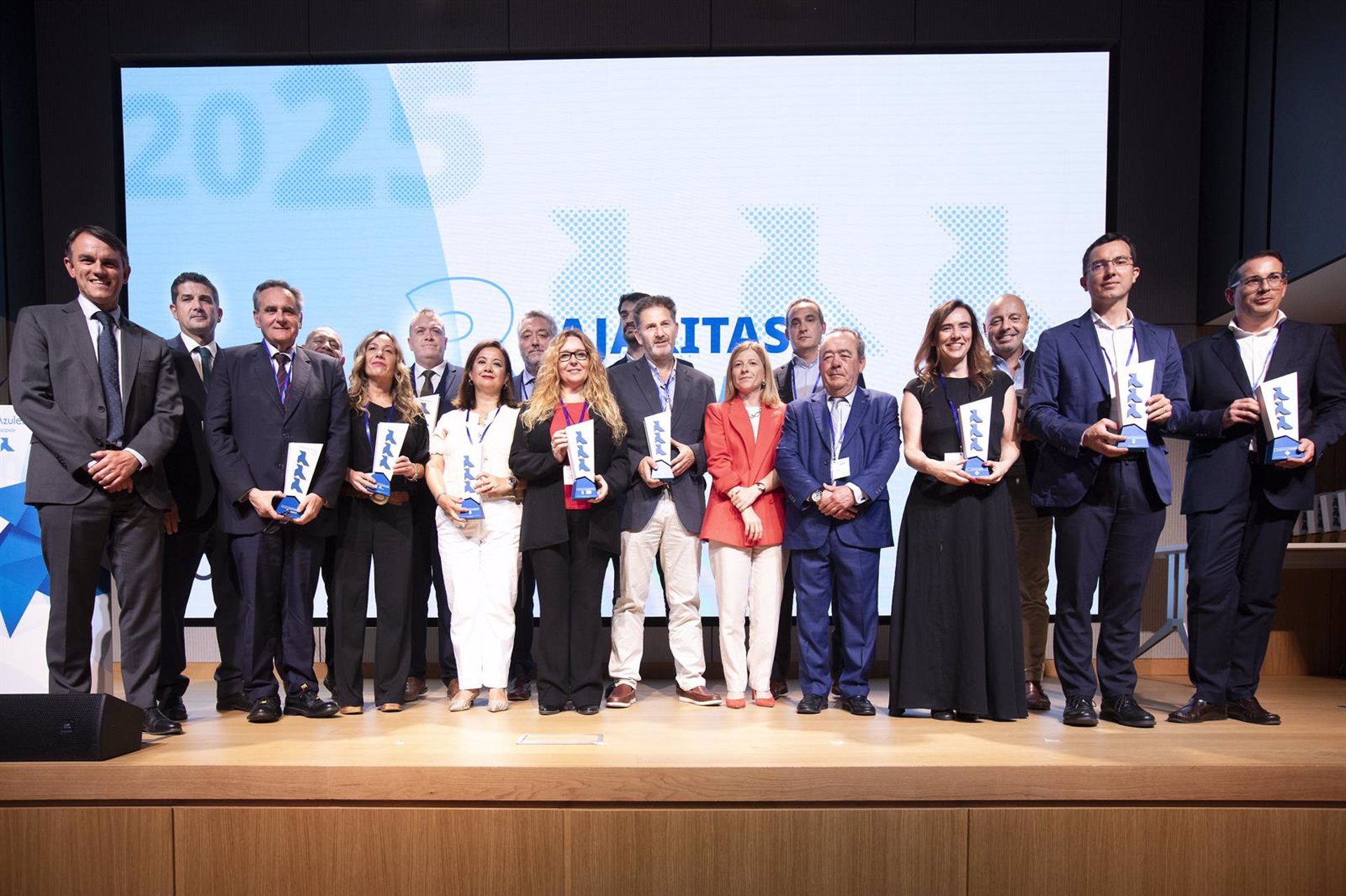 Cáceres consigue por cuarto año consecutivo una distinción por reciclar papel y cartón