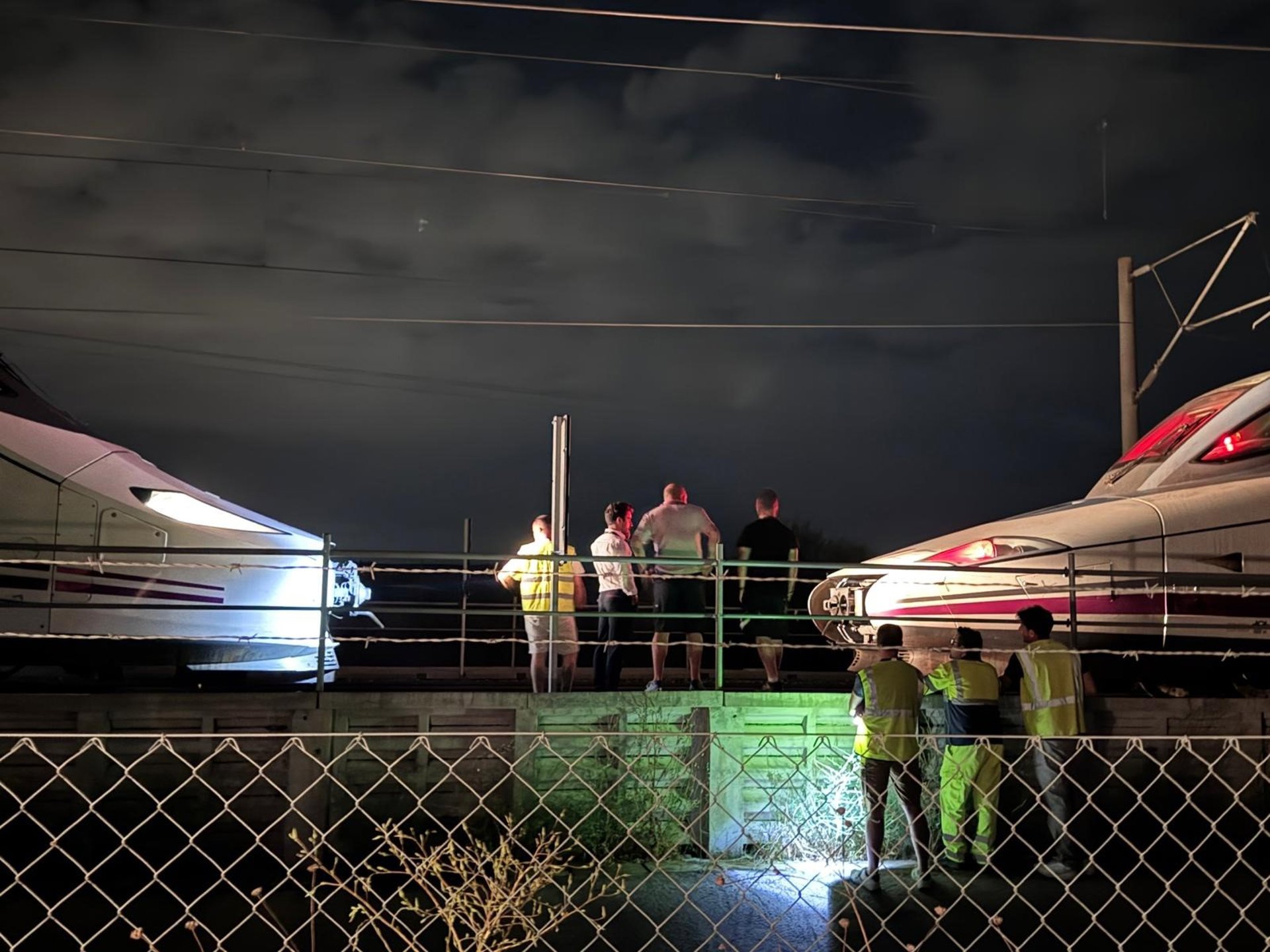 La circulación de trenes entre Madrid y Andalucía continúa suspendida