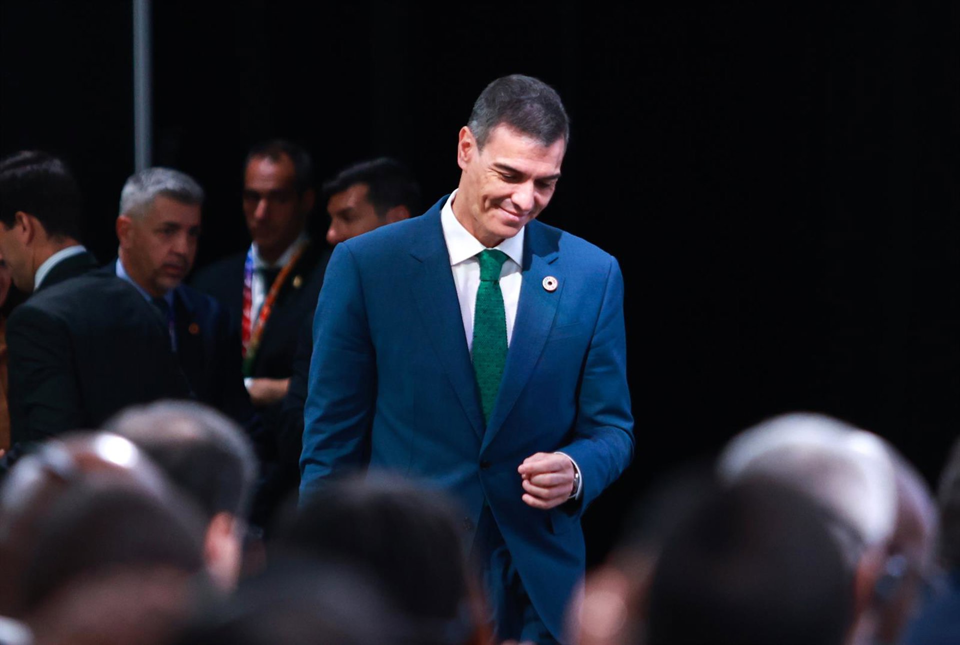 El Gobierno reafirma su intención de «no tirar la toalla» y seguir hasta 2027, a pesar del ingreso en prisión de Cerdán