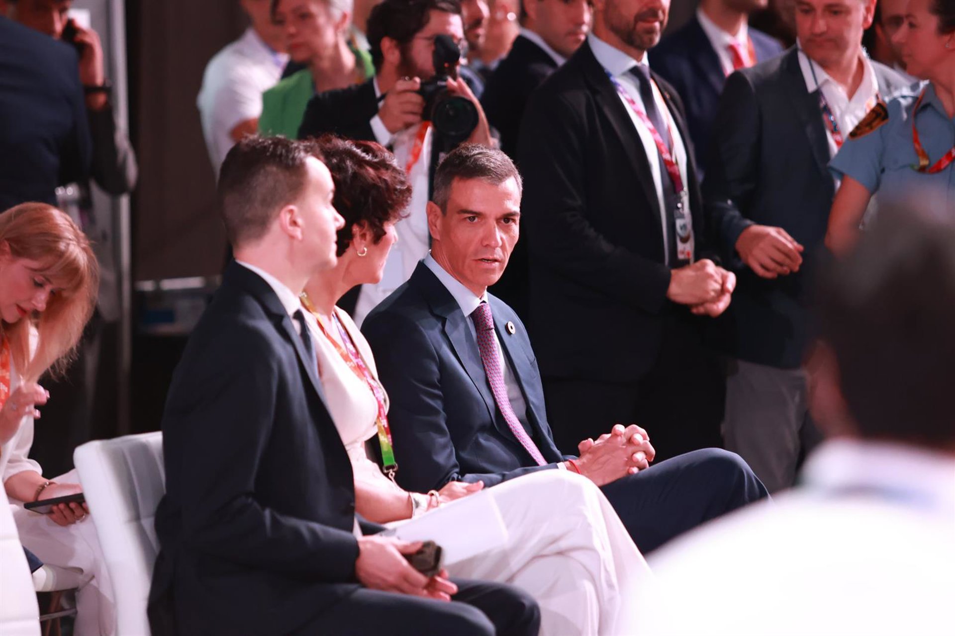 Sánchez advierte de que los aranceles son «un freno» a la economía mundial que caerá por debajo del 3%