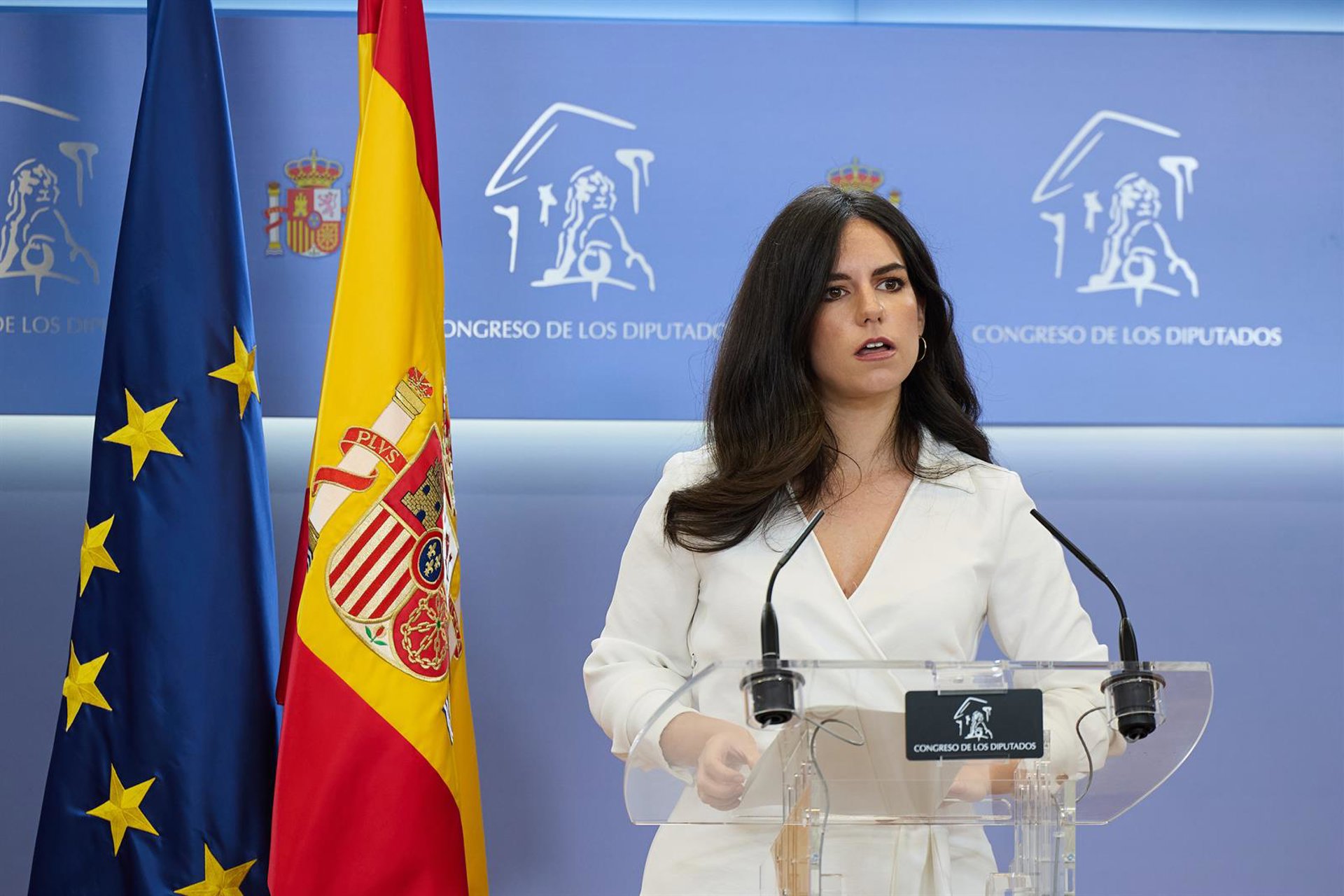 Vox anima al PP a «centrarse un poco» porque no hay elecciones convocadas y Sánchez no va a irse «por su propio pie»