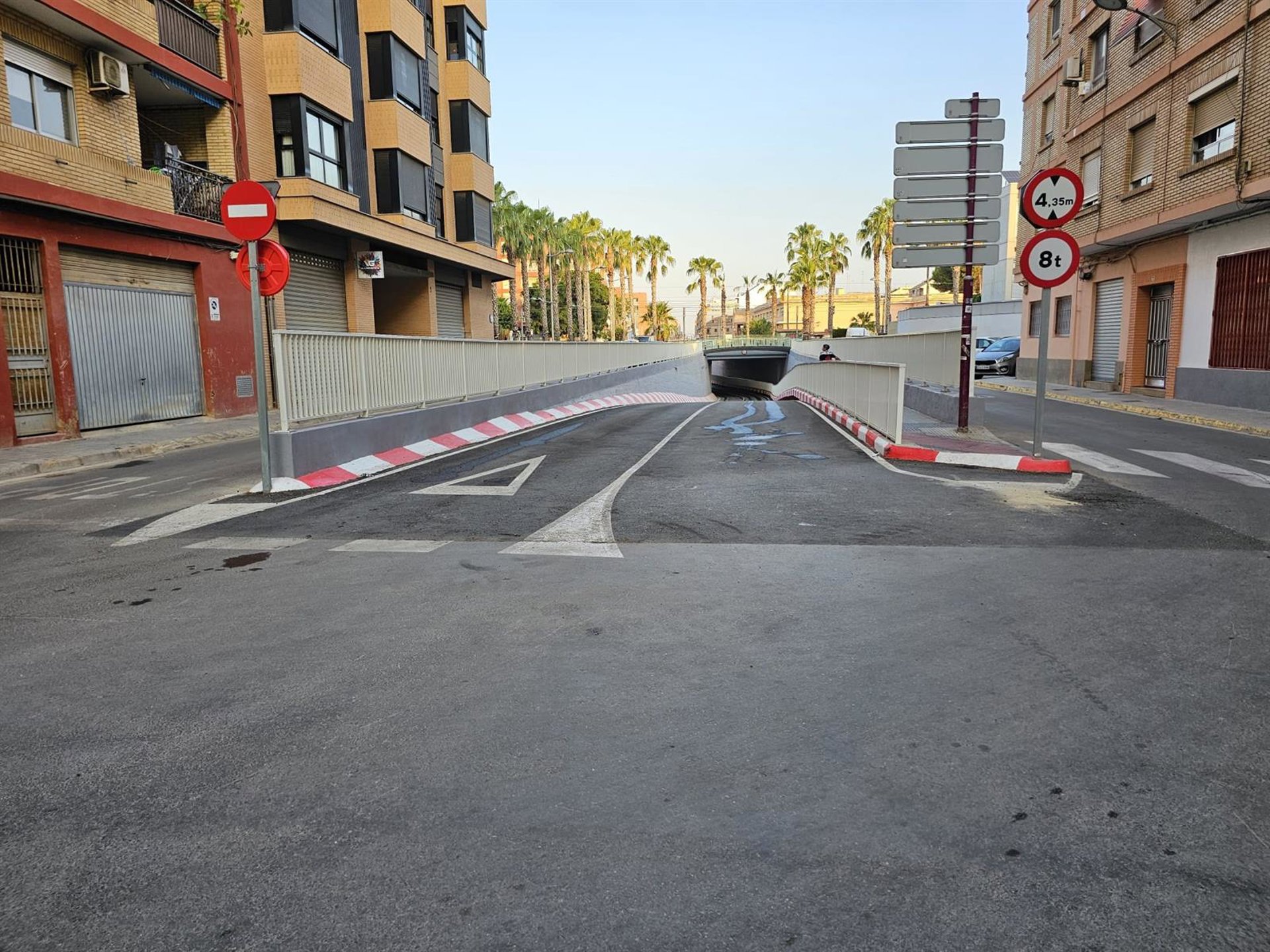 Alfafar y Benetússer reabren el túnel que une los dos municipios, dañado por la dana