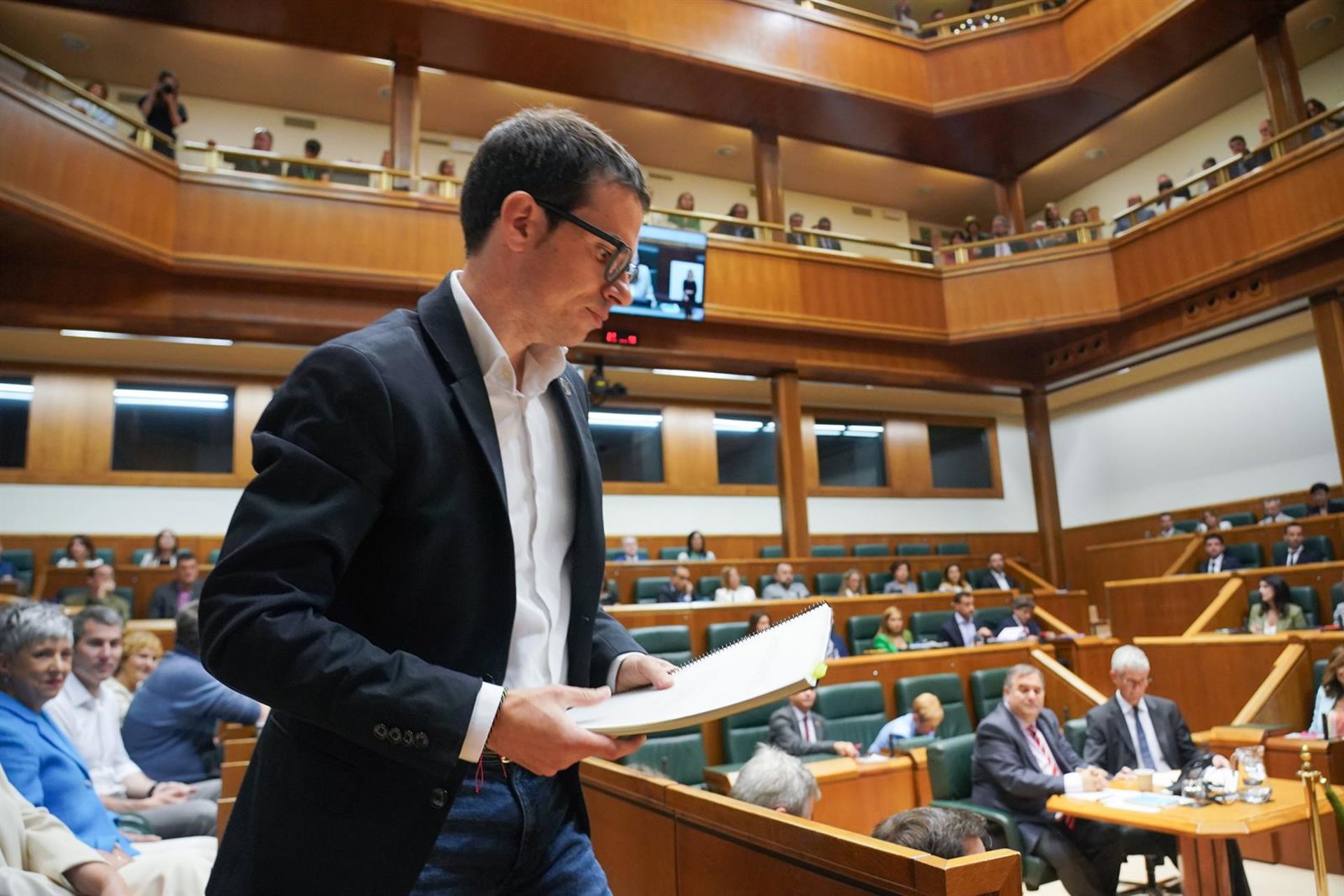 EH Bildu llama a lograr un nuevo estatus ante «la precariedad» de la legislatura estatal y un posible adelanto electoral
