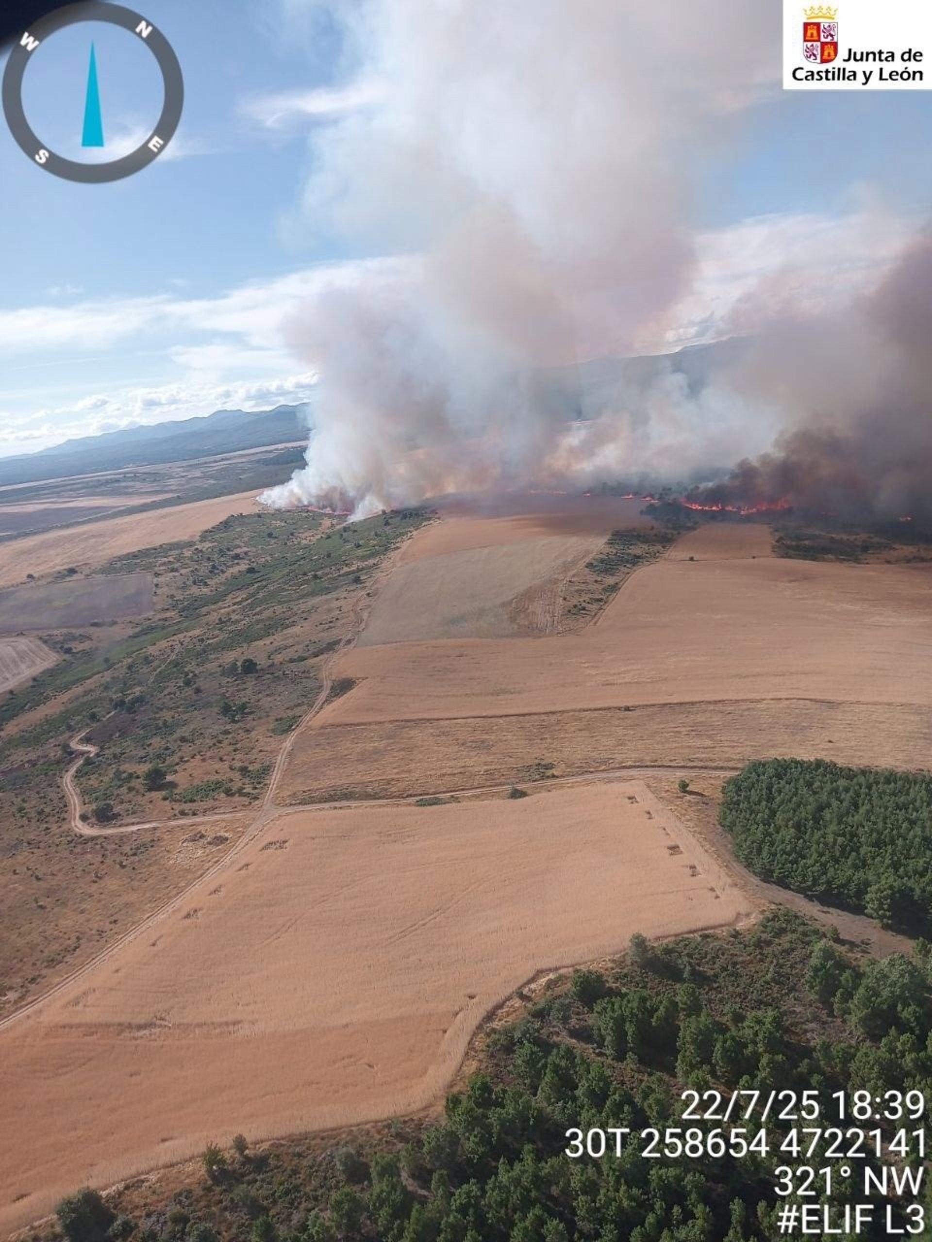 Un máquina agrícola que quemó un inmueble abandonado posible causa del incendio de Ferreras (León