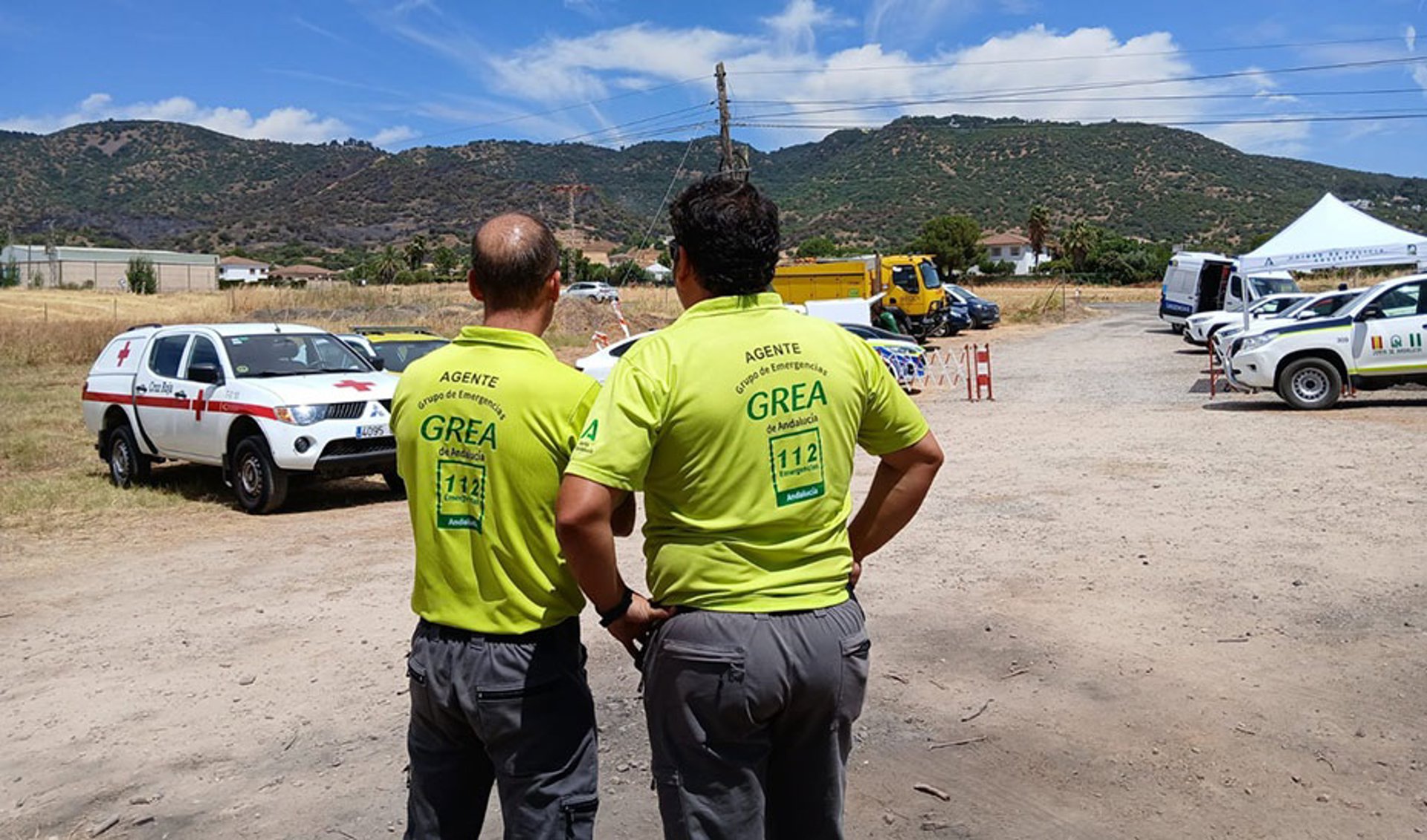 Controlado el incendio forestal junto al Castillo de la Albaida que obligó a evacuar a 500 personas