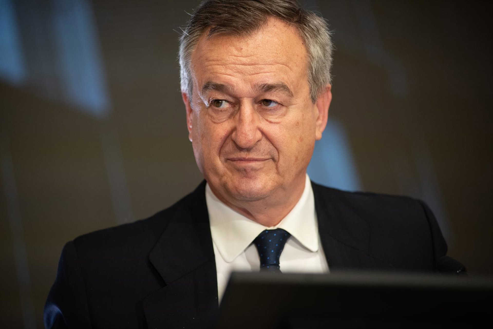 González-Bueno (Sabadell) afirma que la OPA «a estos precios es imposible»