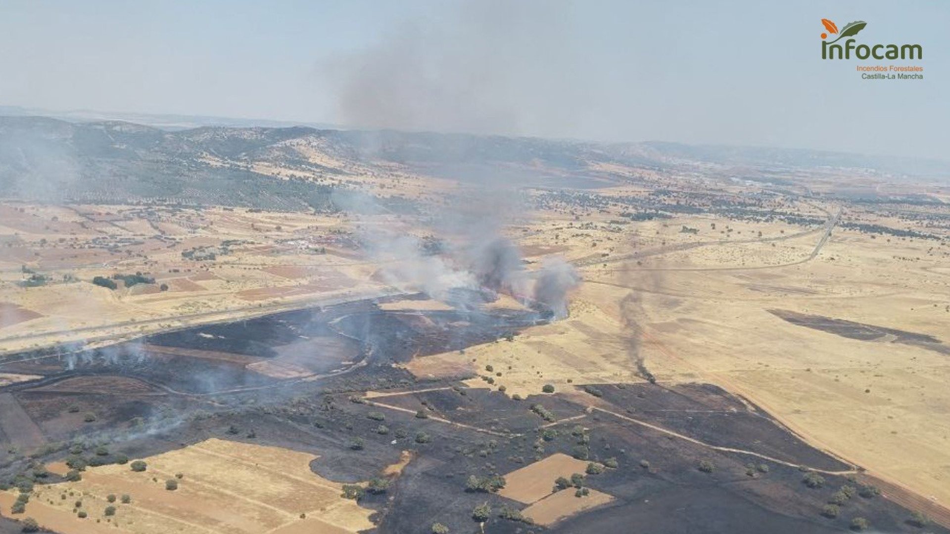Adif recupera la circulación de trenes entre Madrid y Andalucía tras un incendio forestal en Ciudad Real
