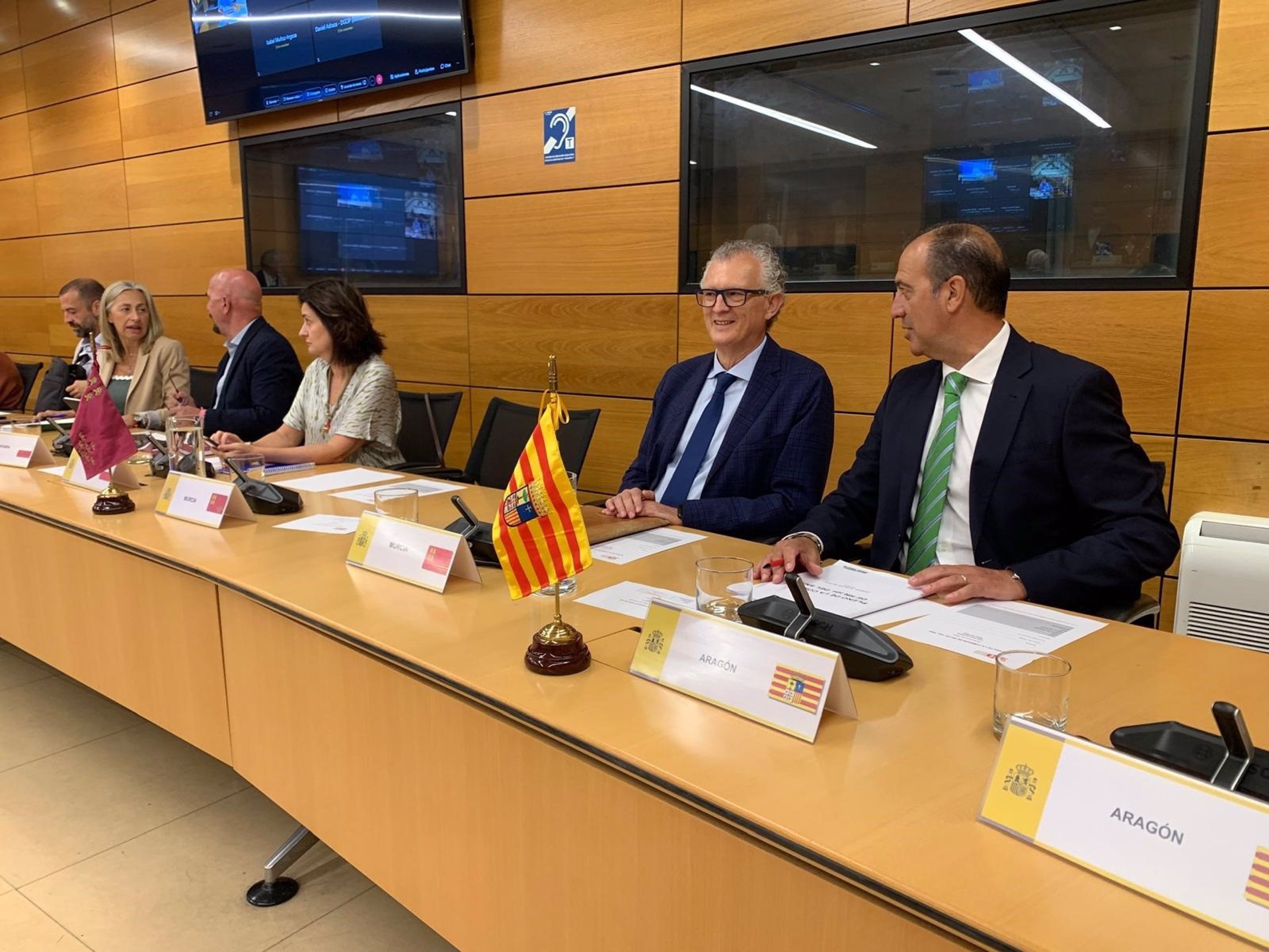 Murcia reclama consenso y suficiente financiación para abordar el futuro Estatuto Marco de los trabajadores del SNS