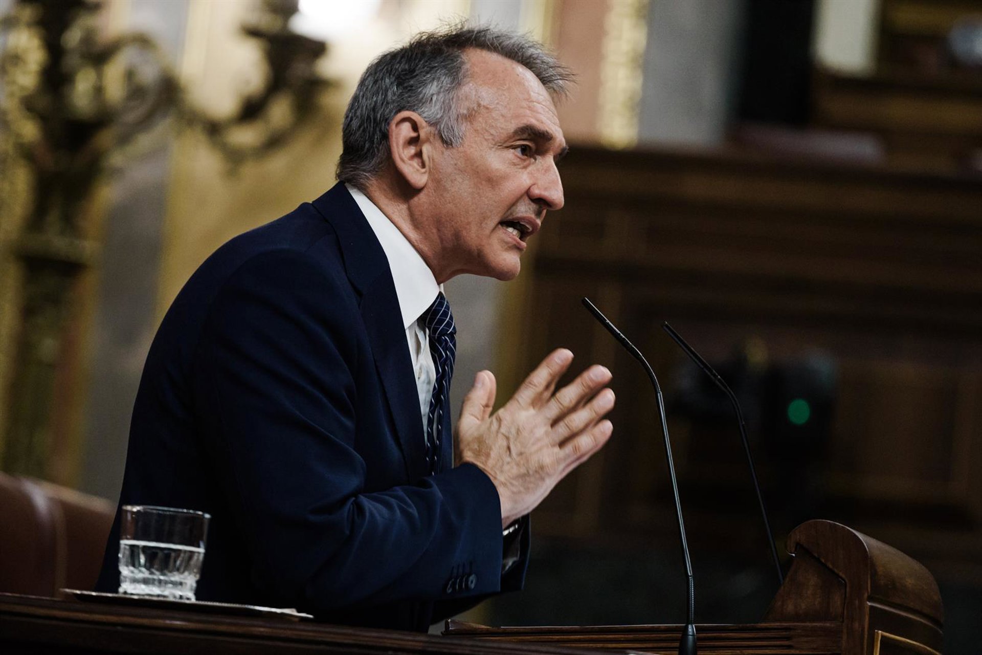 IU tacha al PP de «vendepatrias» tras la polémica de Huawei y avisa que es Trump quien «ataca» la soberanía de España