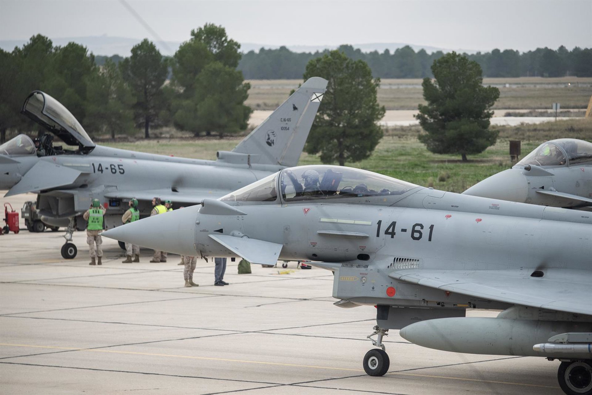 Defensa descarta la compra de cazas F-35 estadounidenses y apuesta por las alternativas europeas como el Eurofighter