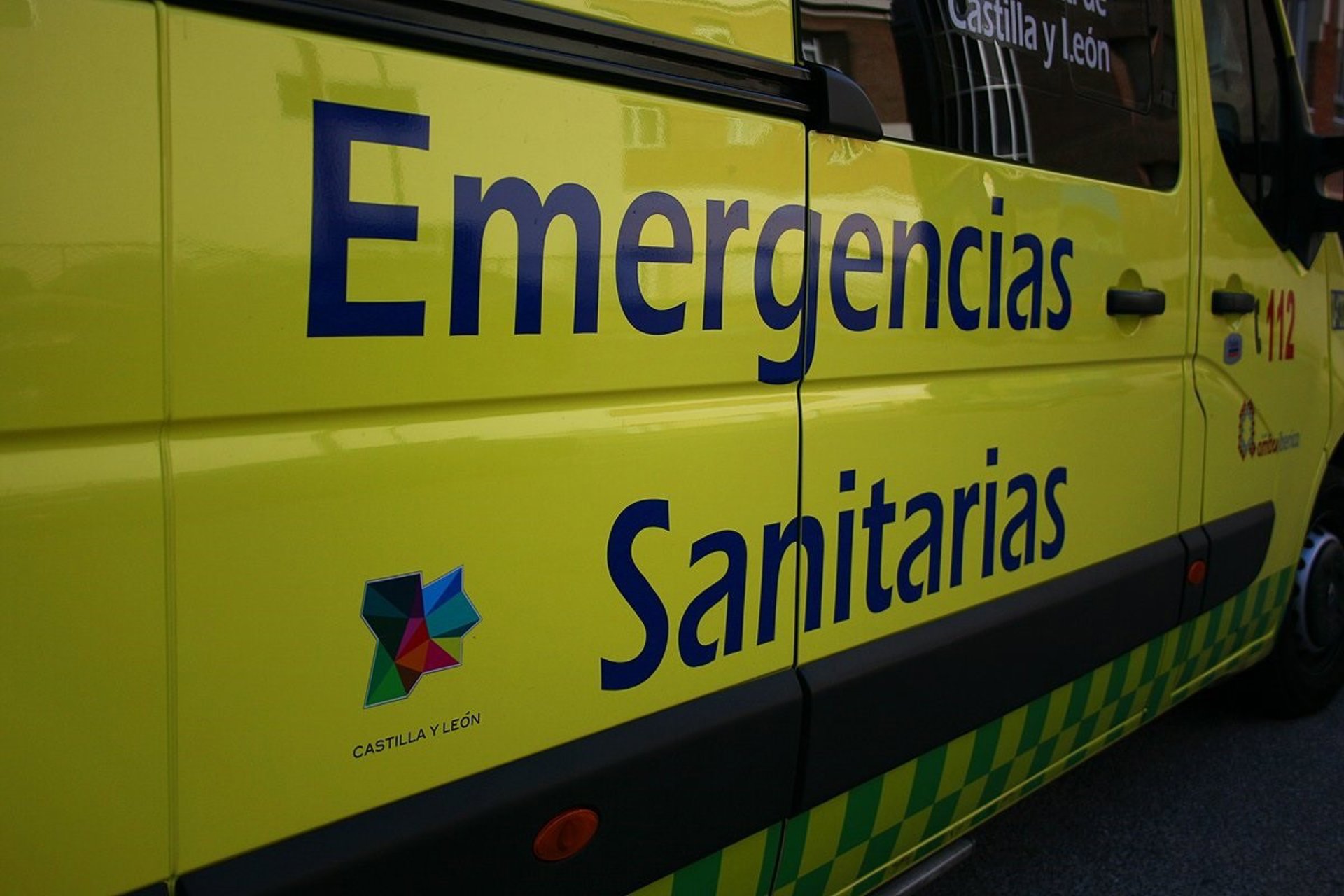 Una muerto y dos heridos tras salirse de la vía un turismo en la A-6 a la altura de Pozuelo del Páramo (León)