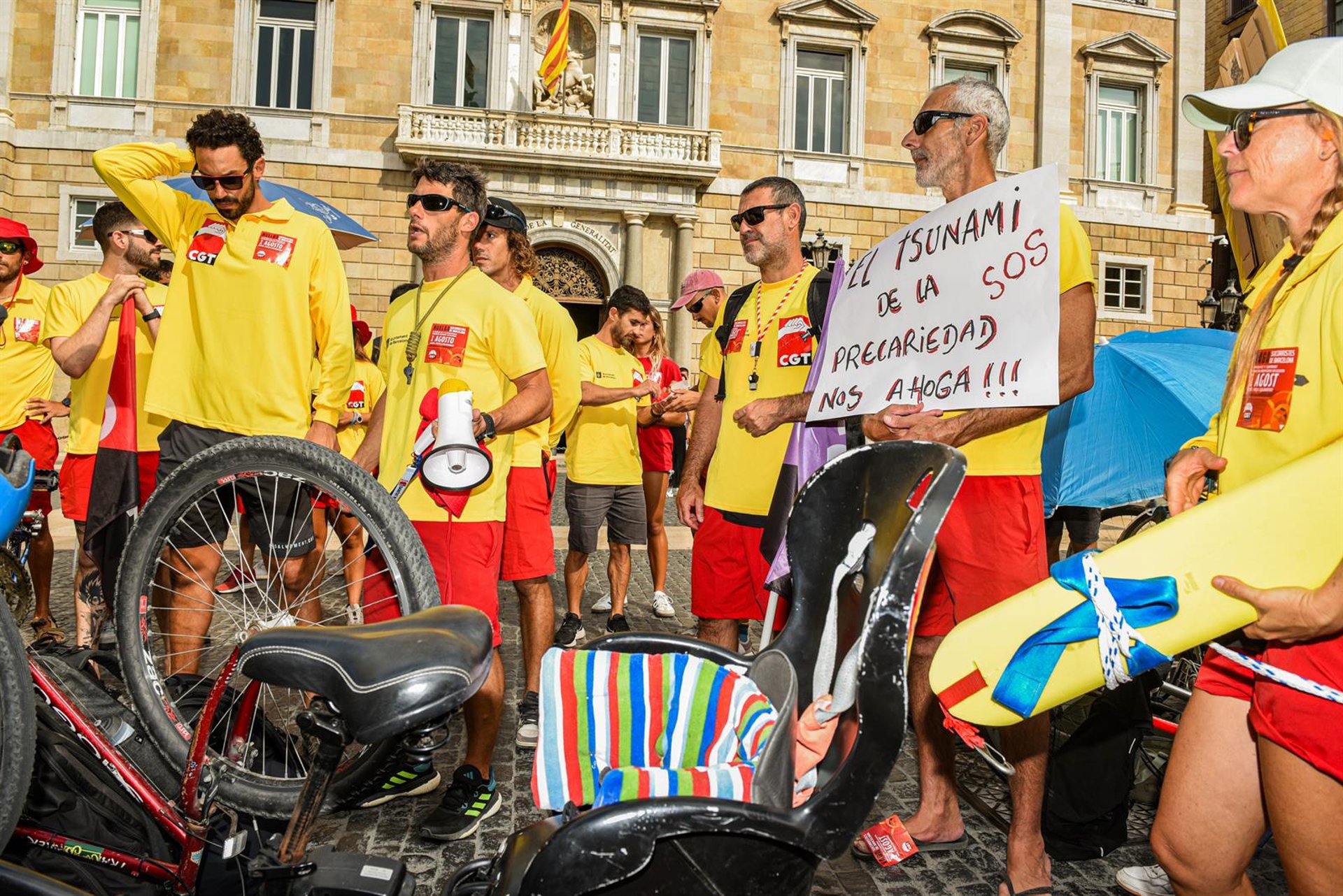 Junts, BComú, ERC y PP piden una comparecencia urgente del gobierno de Collboni por los socorristas