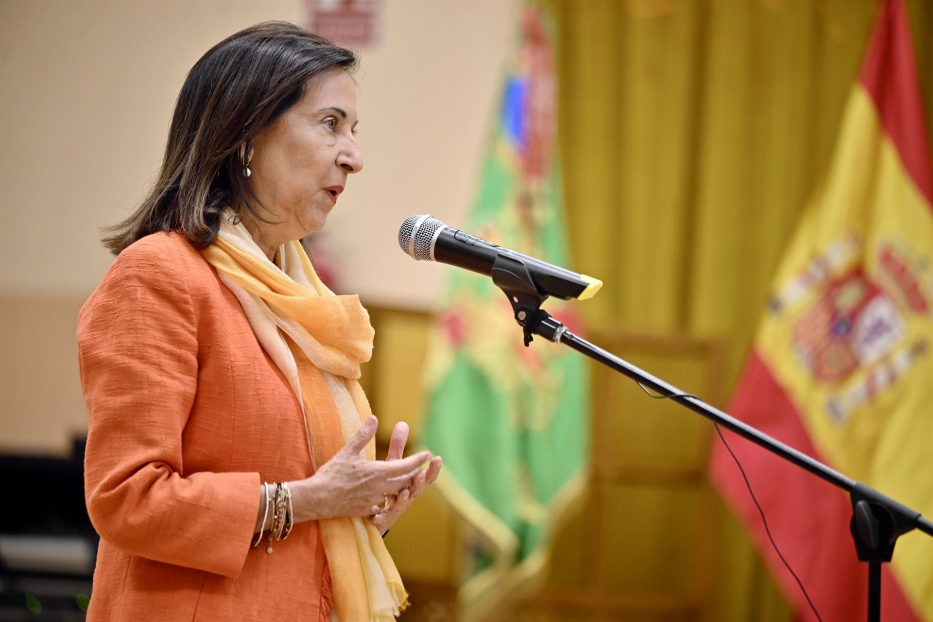 Robles volverá a trasladar la petición de Canarias para usar el remanente en los afectados del volcán de La Palma