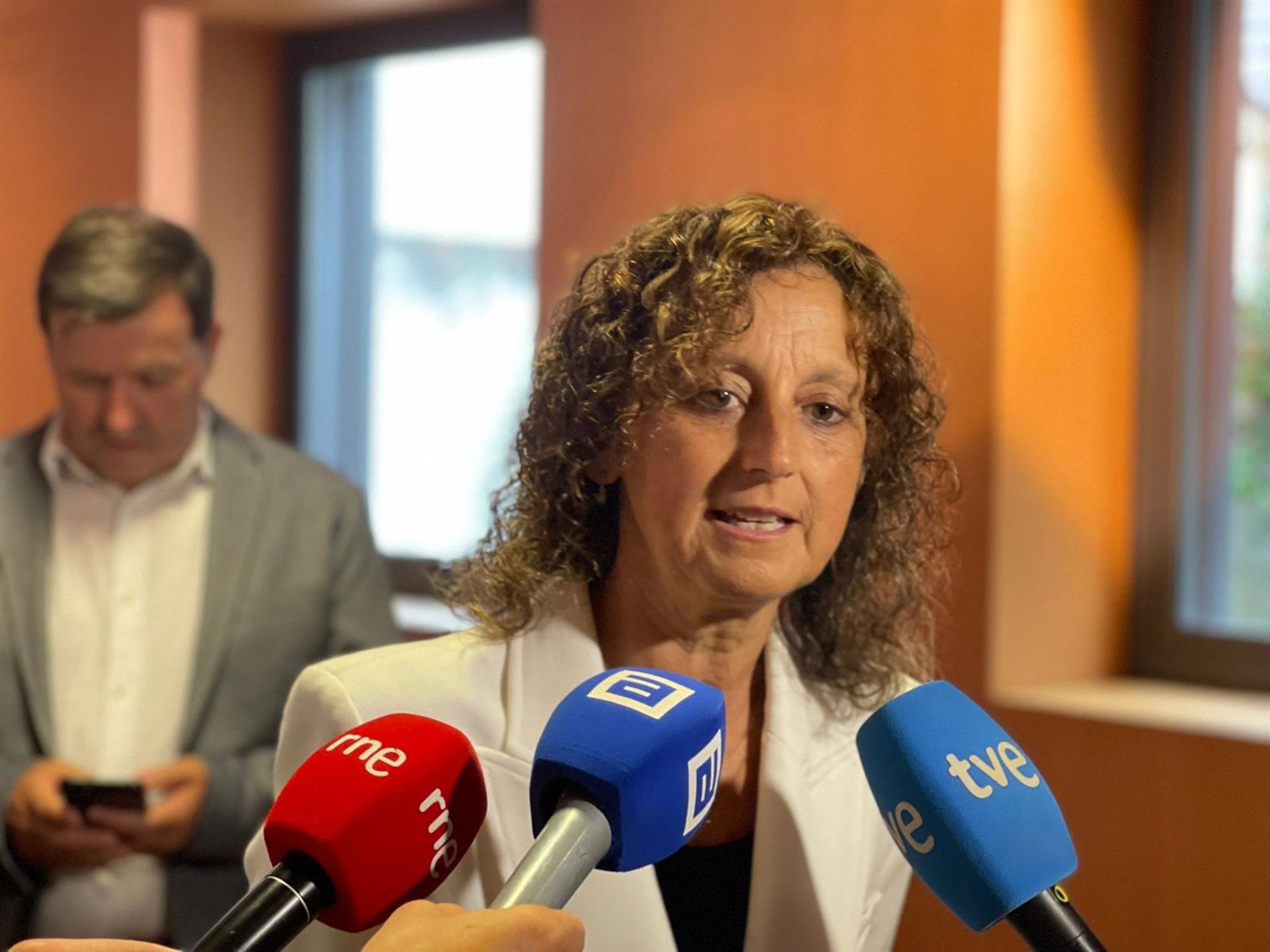 Ledo agradece a las organizaciones sindicales la desconvocatoria de la huelga en las escuelas infantiles