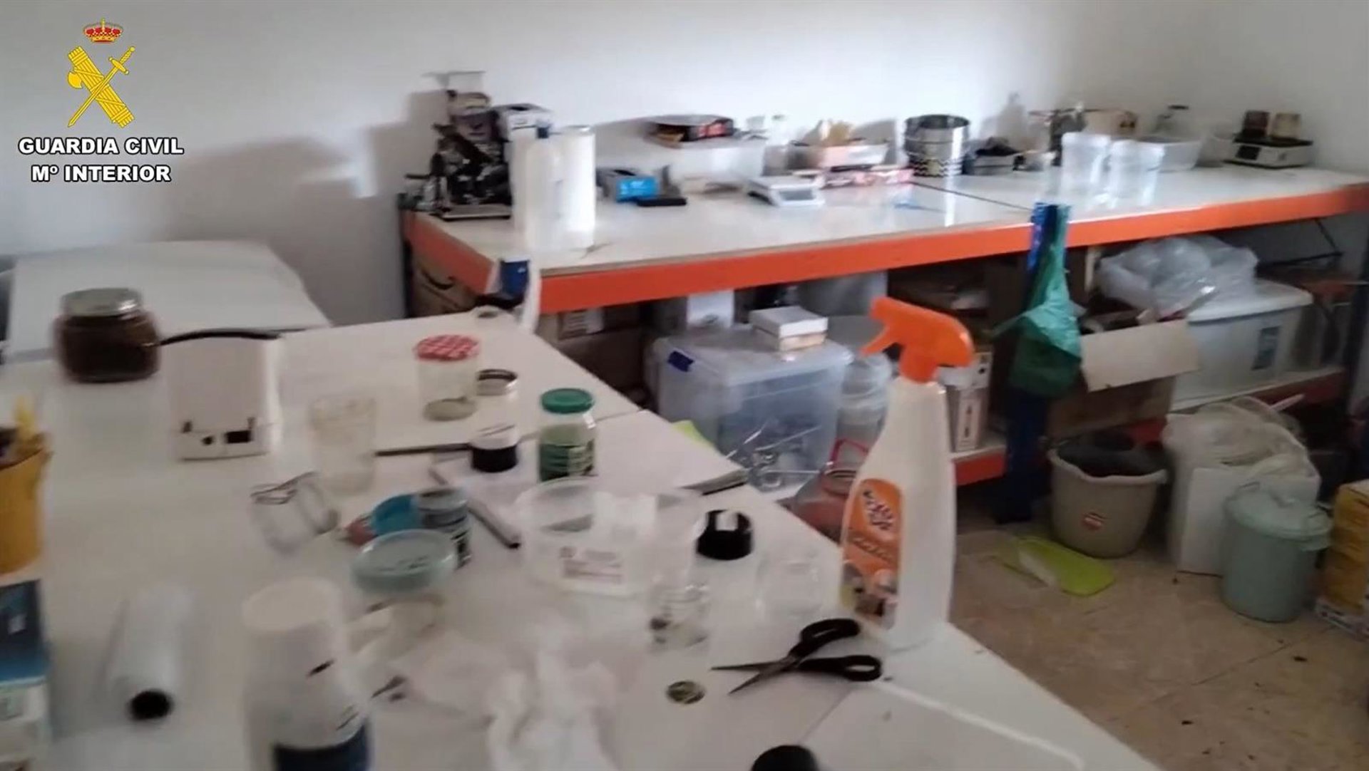 La Guardia Civil desarticula un sofisticado laboratorio de cannabis en Huétor Santillán
