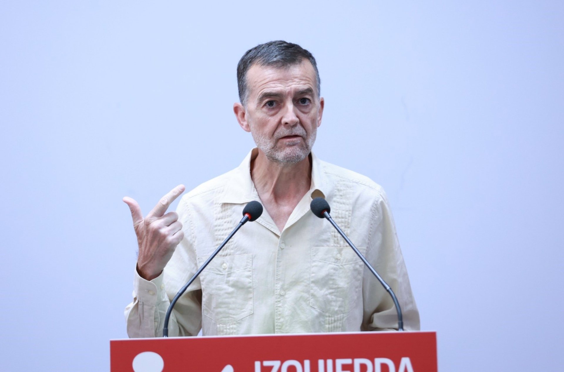 Maíllo ve una «buena noticia» la reunión entre Illa y Puigdemont porque la «normalidad de relaciones es necesaria»