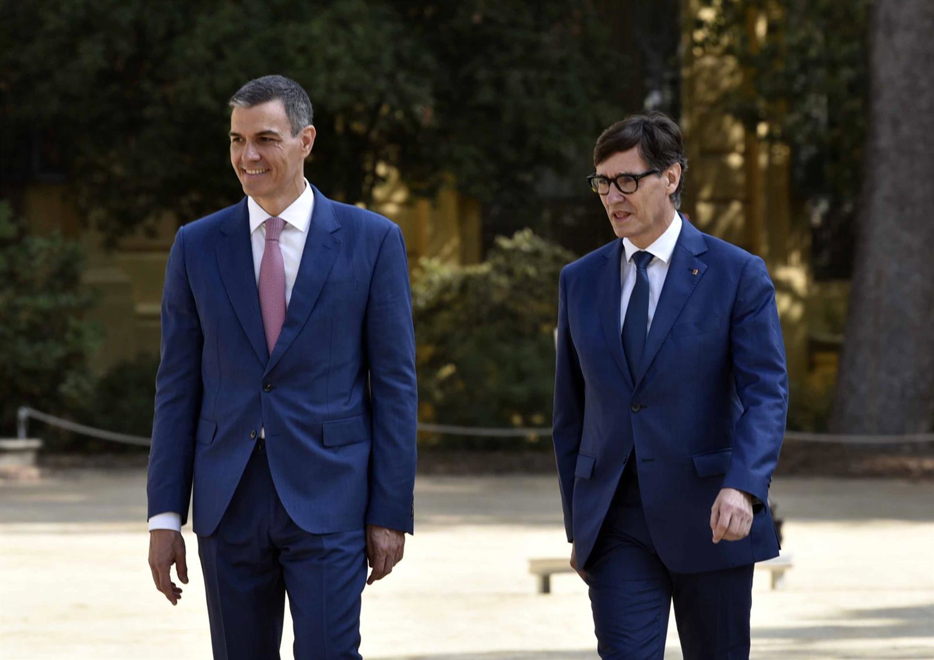 Sánchez niega que Illa se reúna con Puigdemont por presupuestos y lo enmarca en su política de «diálogo y convivencia»