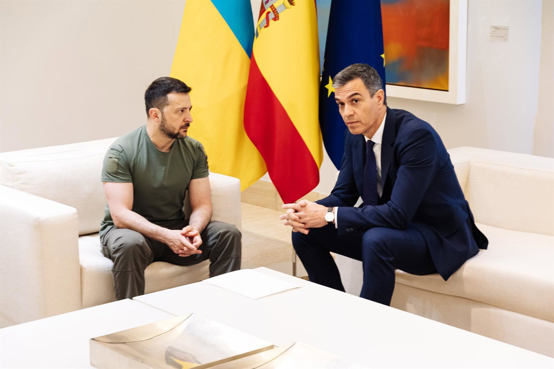 Una avería en el avión obliga a Sánchez a cancelar su viaje a París para reunirse con Zelenski y otros líderes