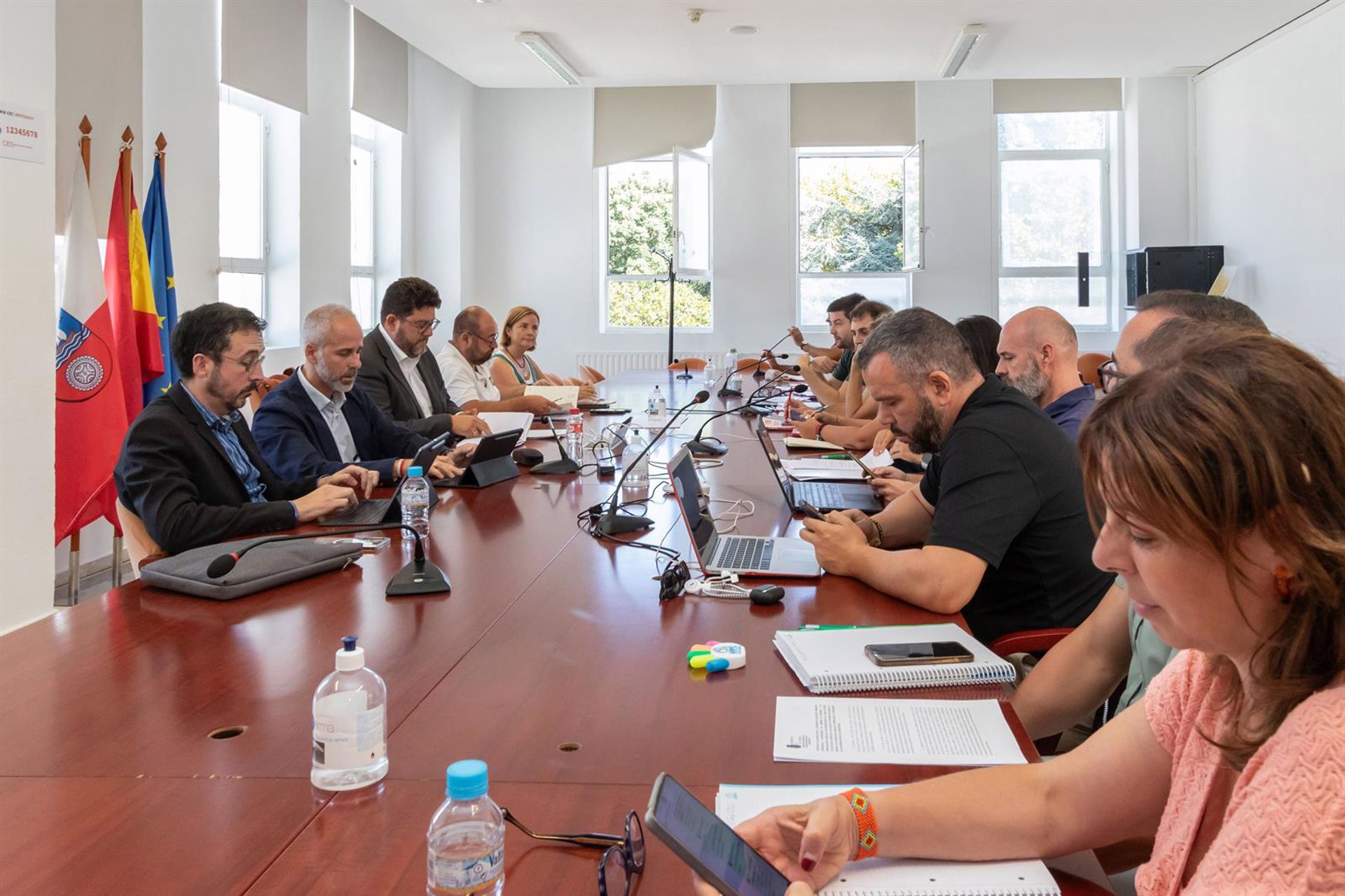 Termina sin acuerdo la reunión entre Educación y la Junta Docente, por lo que «todo apunta a la huelga»