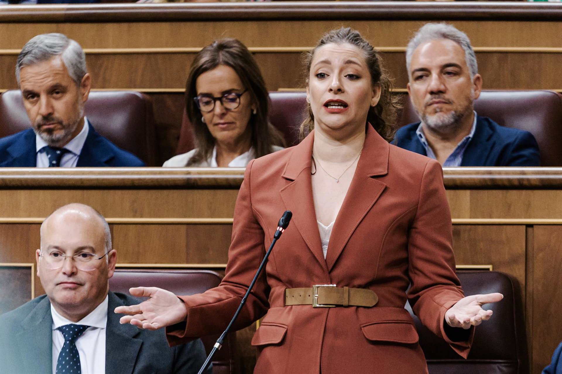 El PP critica que Begoña Gómez diga que su asesora solo le ayudó puntualmente: «¿Se puede cometer delitos pocas veces?»
