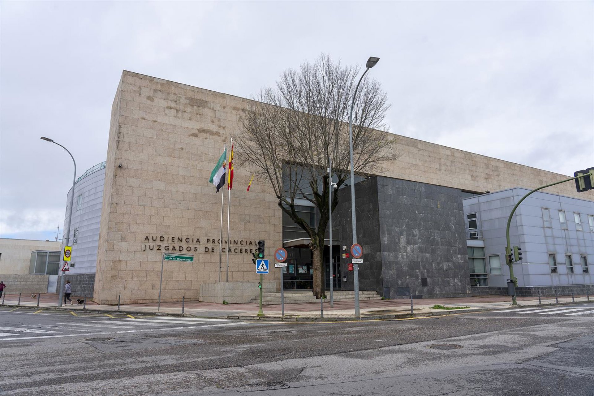 Cuatro de los cinco detenidos por la muerte de un joven en Cáceres pasarán este lunes a disposición judicial