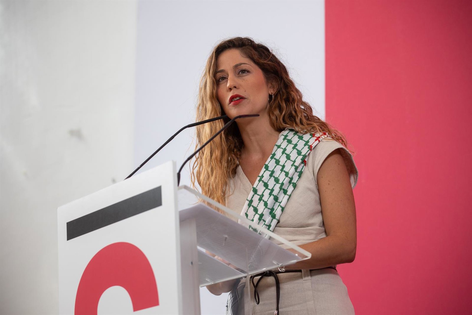 Sumar pide ir «más allá» para detener el «genocidio» en Gaza y avisa a Netanyahu: «Si pisas suelo español, irás preso»