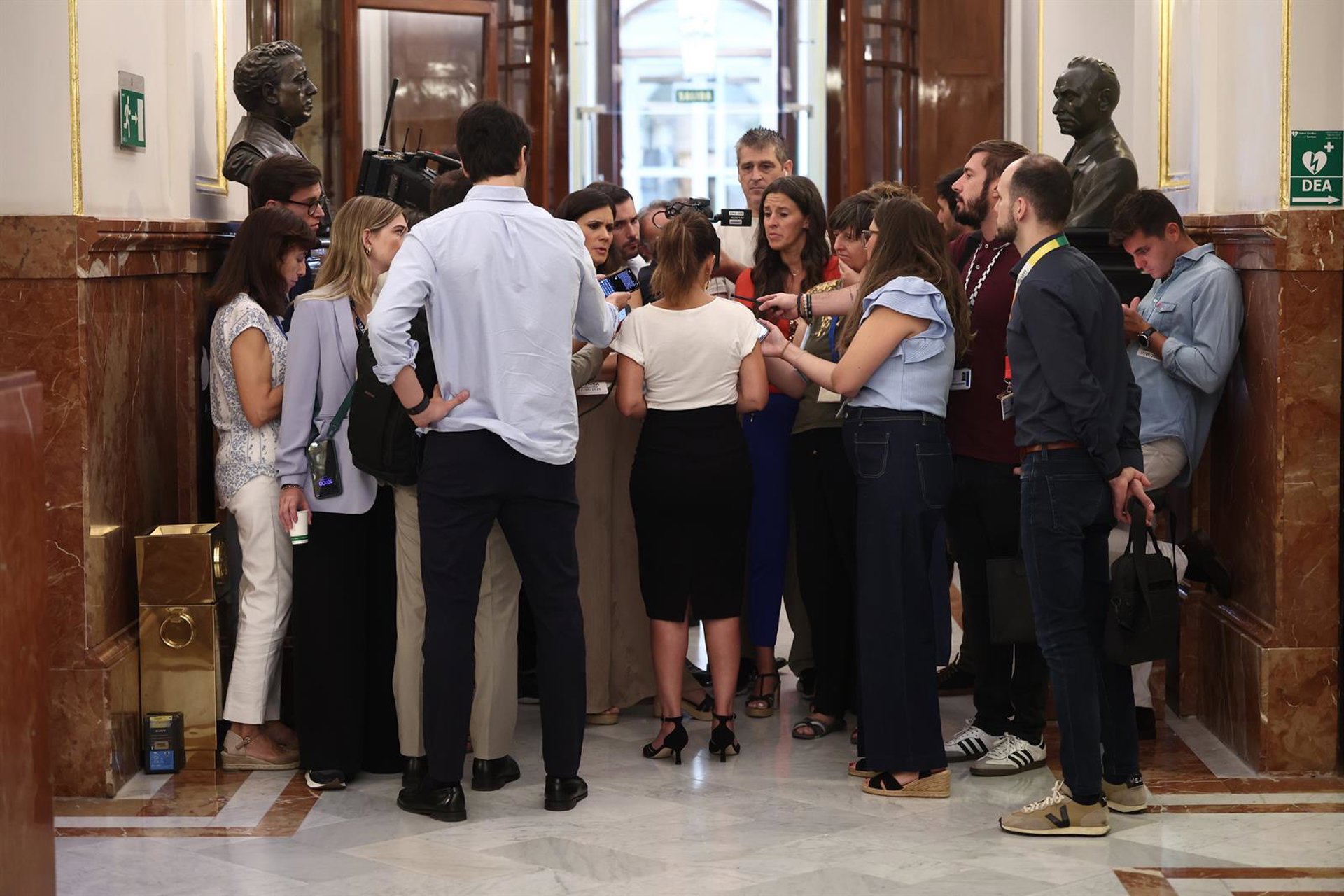Los partidos, salvo PP y Vox, eligen sus diputados en el consejo que propondrá sanciones a periodistas en el Congreso
