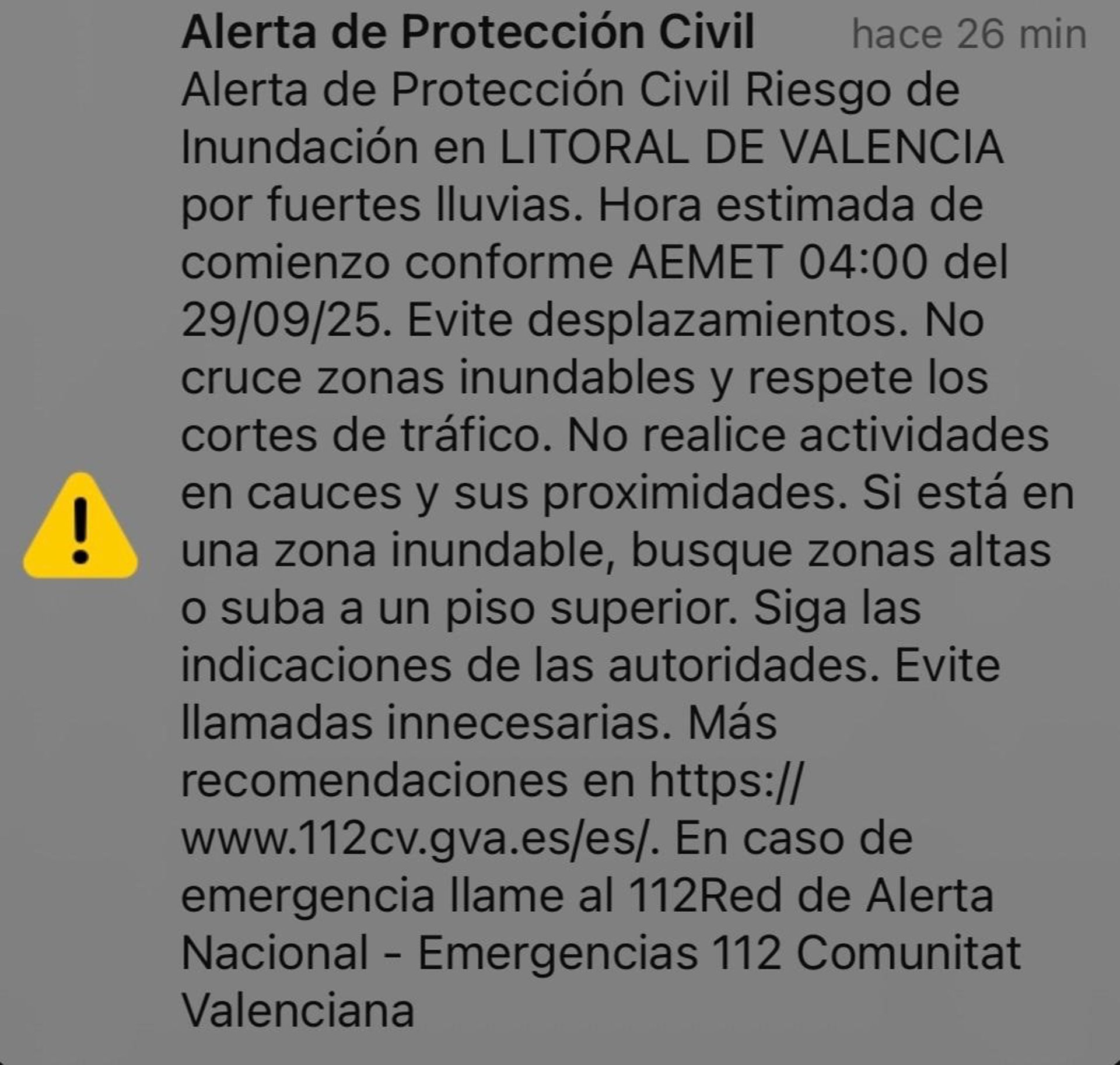 Emergencias envía un mensaje Es-Alert a los móviles ante la alerta roja por lluvias