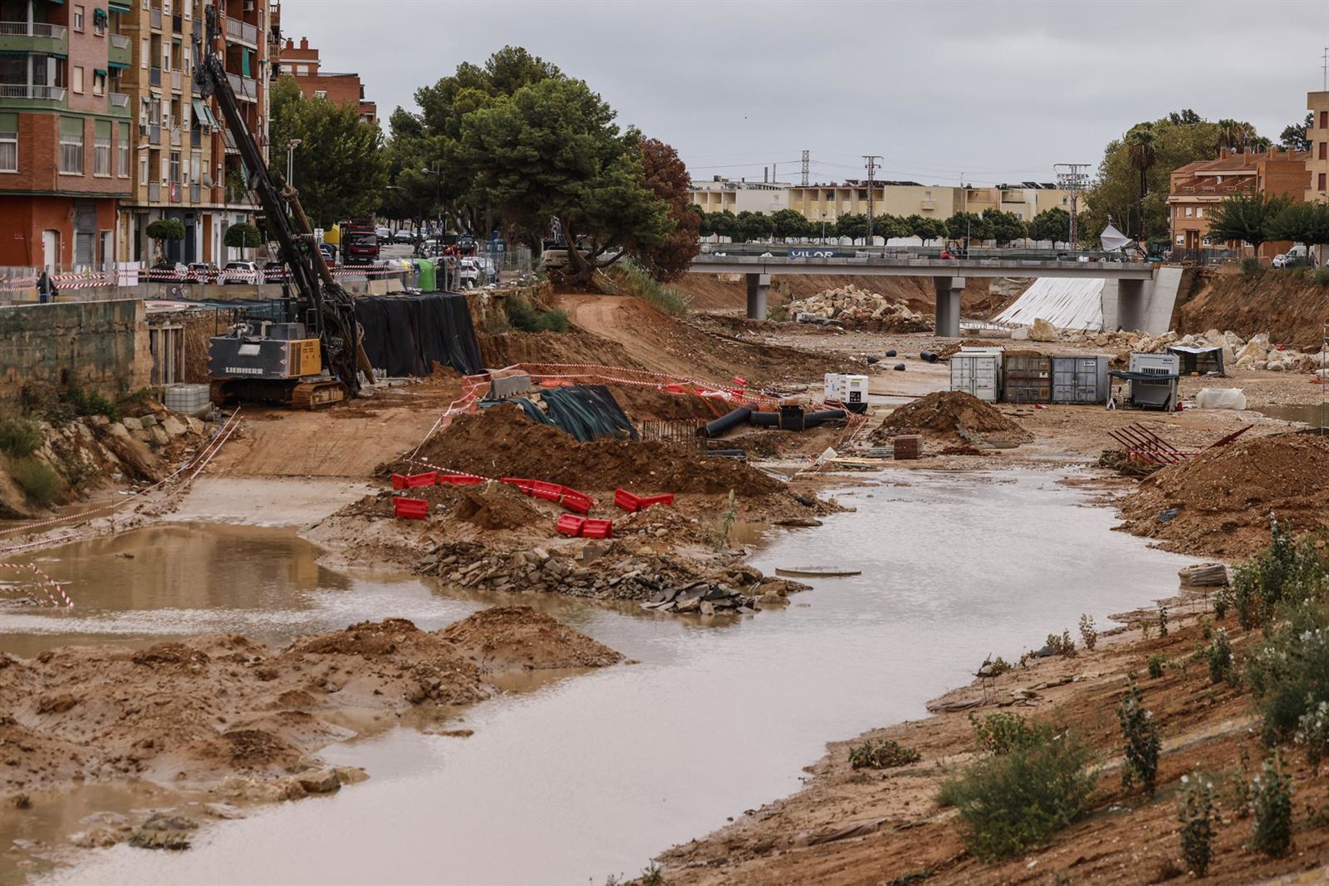 Generalitat y Gobierno no descartan que las lluvias descarguen en zona dana pero lanzan un mensaje de «tranquilidad»
