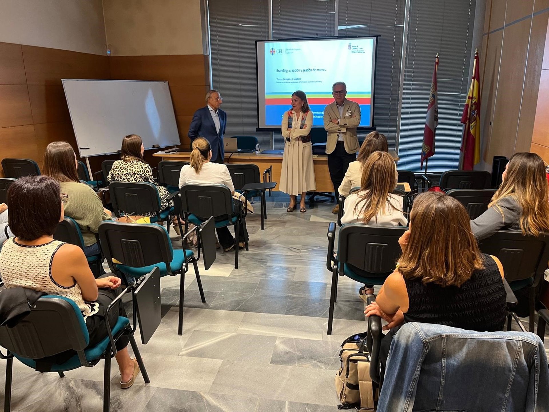 Junta de CyL forma en comunicación estratégica y marketing a directivos de las empresas agroalimentarias de la Comunidad