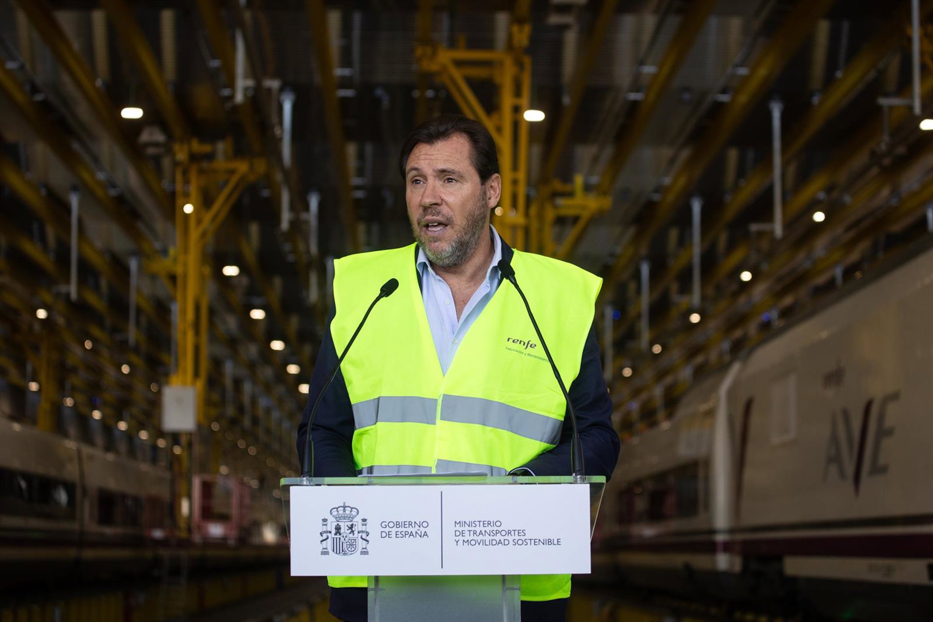 Puente ve «poco estético» que los ministerios paguen con efectivo, él preferiría abonar gastos con carta de crédito