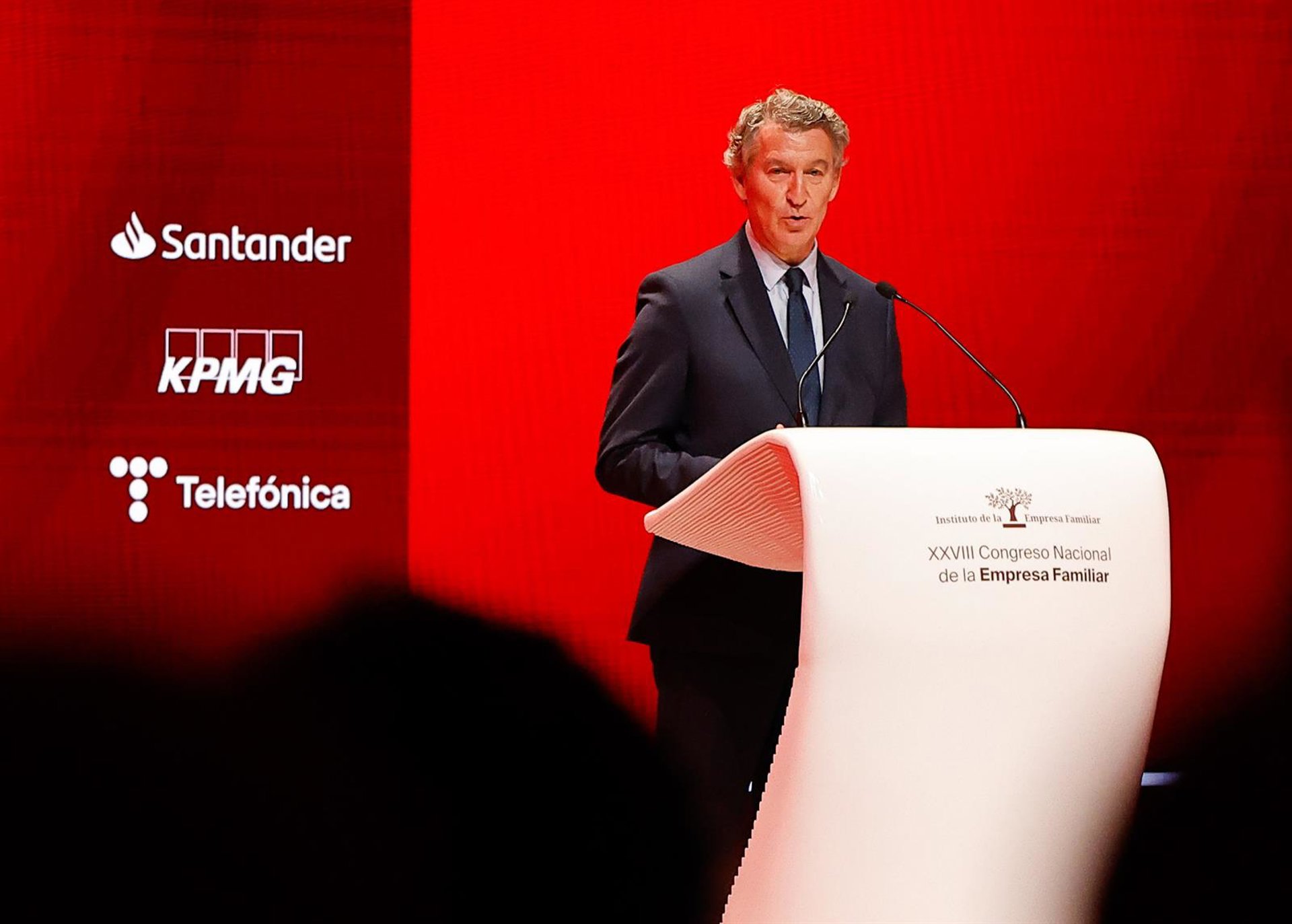 Feijóo, ante empresarios: «Los que les piden facturas y comprobantes son los que no vieron la corrupción más cercana»