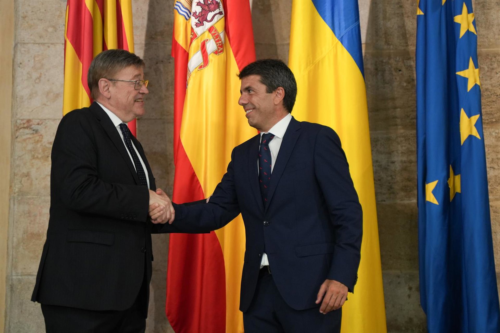 Ximo Puig ve «falta de seriedad, de sentido democrático y del ridículo» en el anuncio de dimisión de Mazón