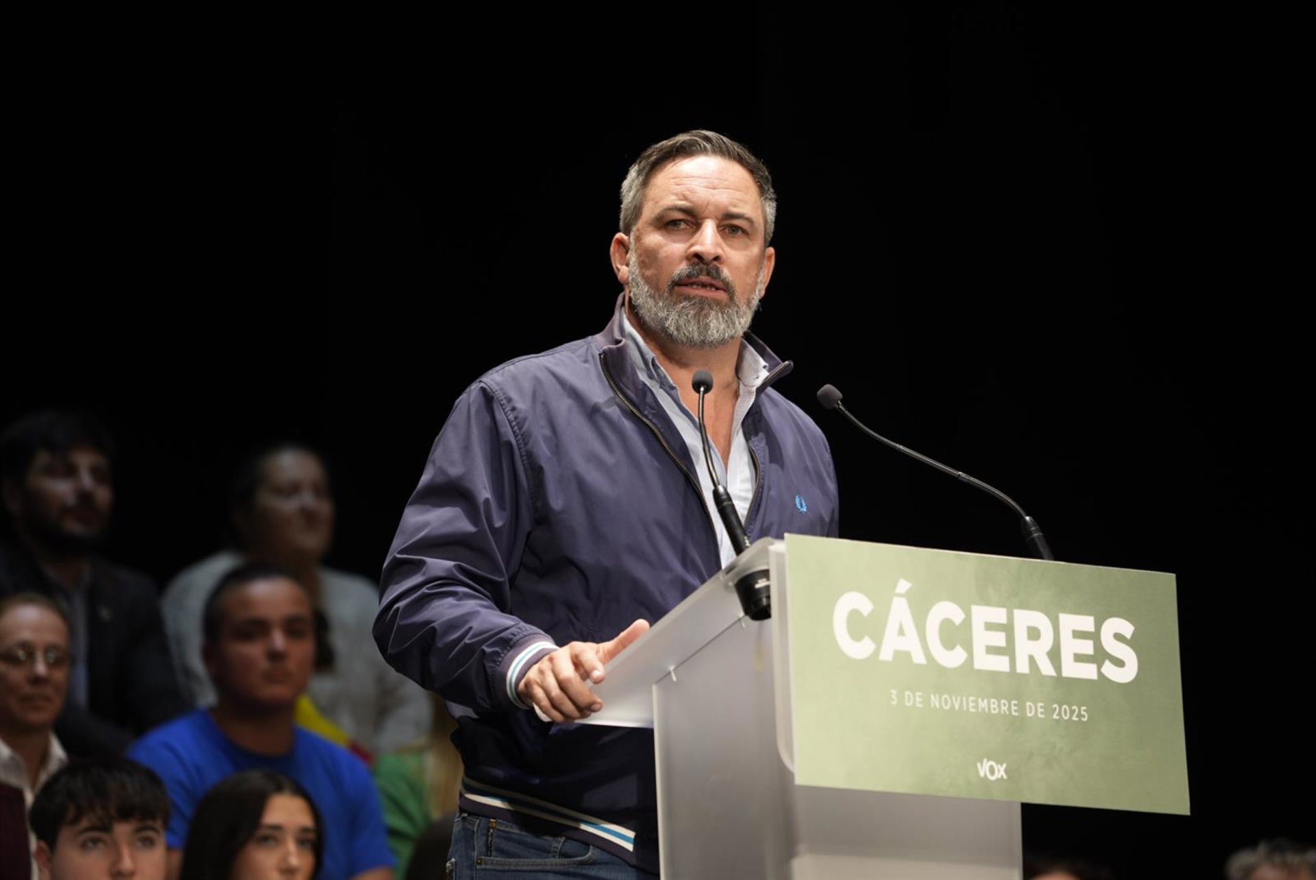 Abascal avisa al PP de que serán «más firmes y más exigentes» en Valencia y afirma que «no temen» elecciones