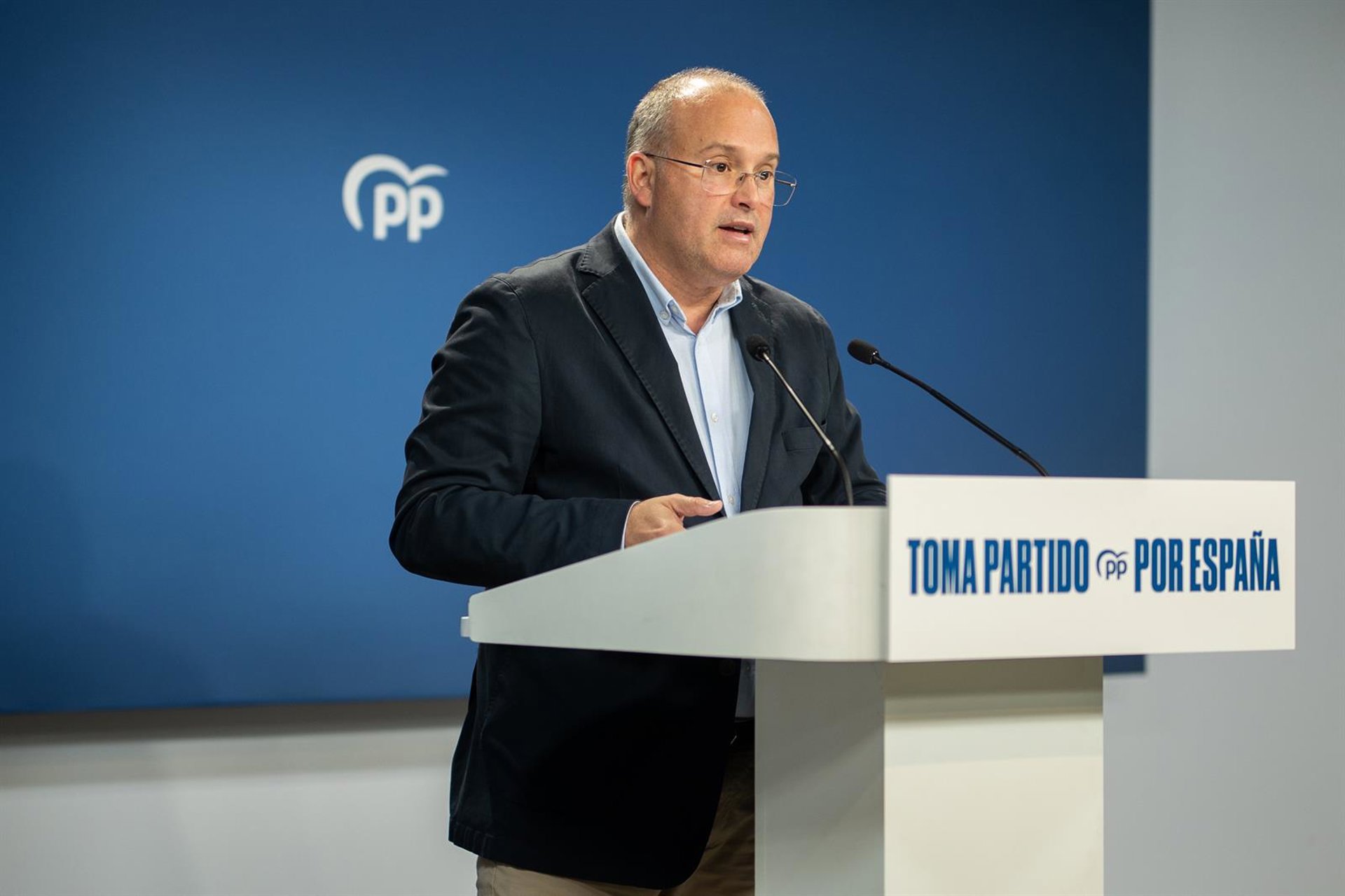 El PP dice que el PSOE será investigado por el «procedimiento de pagos en sobres»: «Todo en Sánchez es corrupción»