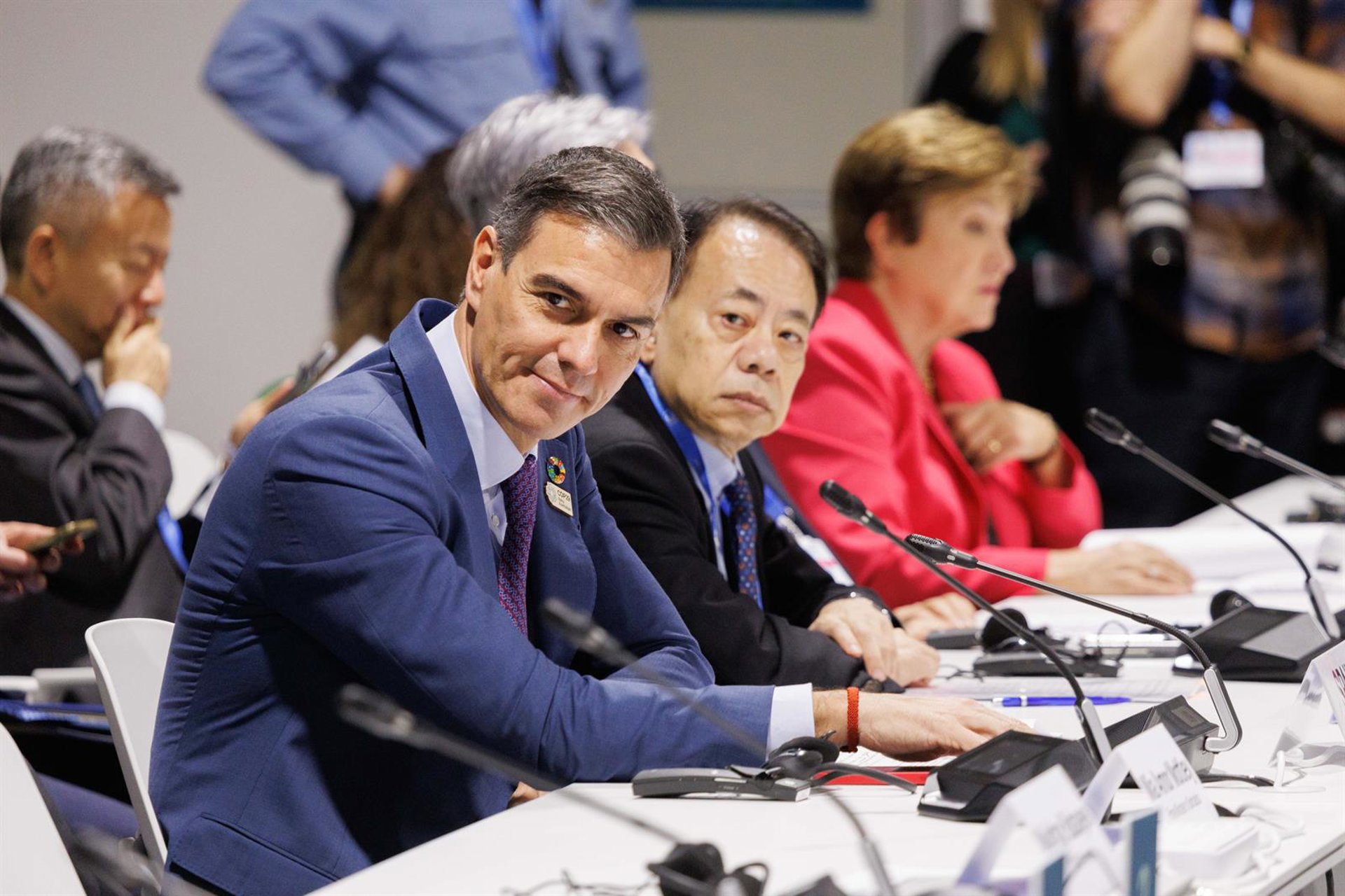 Sánchez participa desde hoy en la COP 30 en Brasil y la cumbre entre la UE y los países del Caribe en Colombia
