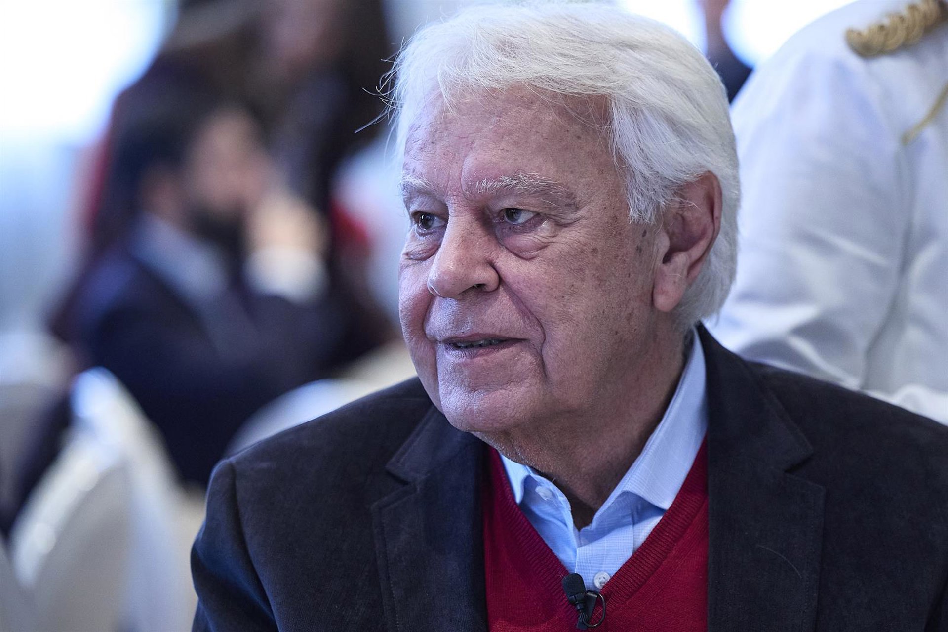 Felipe González asegura que respeta el trabajo del TS en el juicio al fiscal: «De ninguna manera voy a pronunciarme»