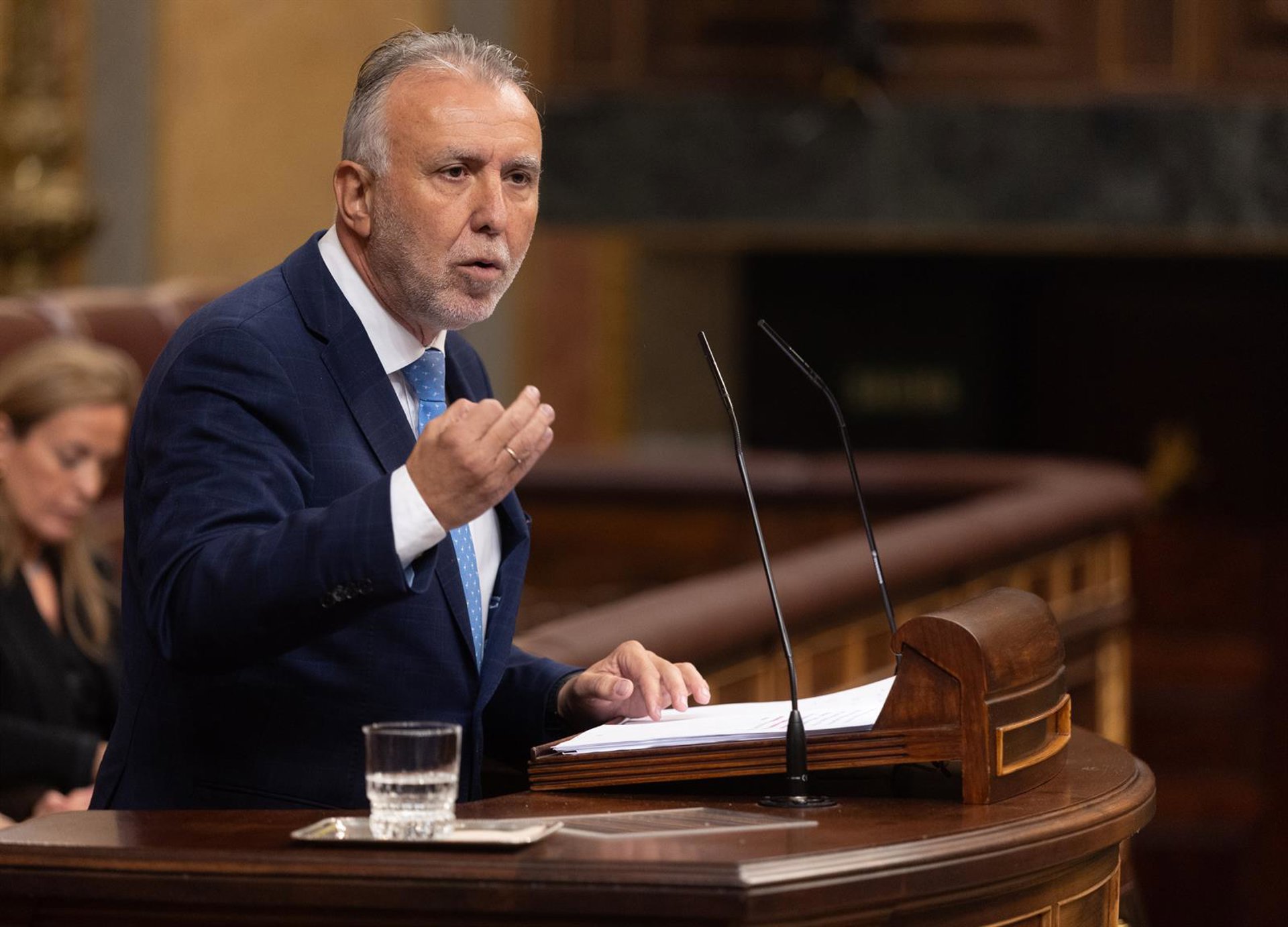 El PP y Vox buscan hoy acorralar a Torres en el Congreso tras el informe de la UCO que lo vincula con Koldo y Aldama