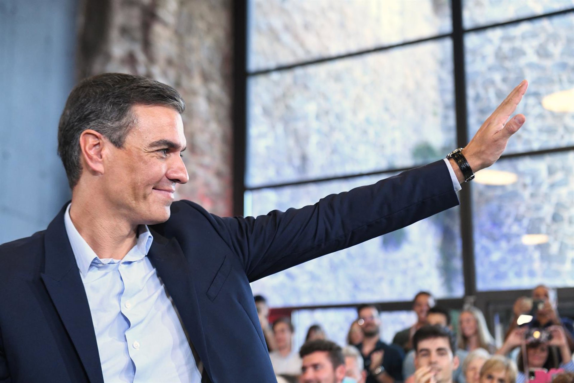Sánchez celebra dos años al frente del Gobierno: «No hemos dejado de trabajar para mejorar la vida de la gente de a pie»