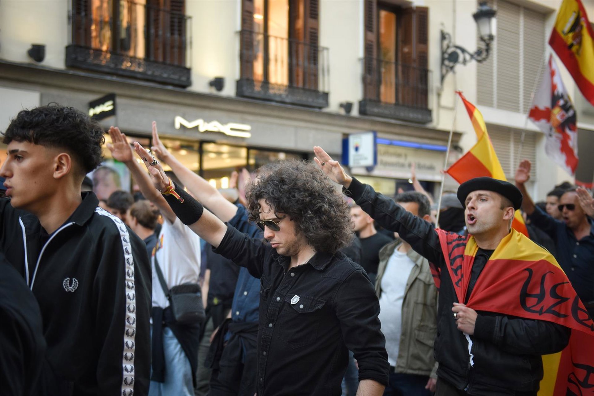 Compromís exige a Interior que la Policía actúe «a la primera bandera o grito fascista» en concentraciones por el 20N