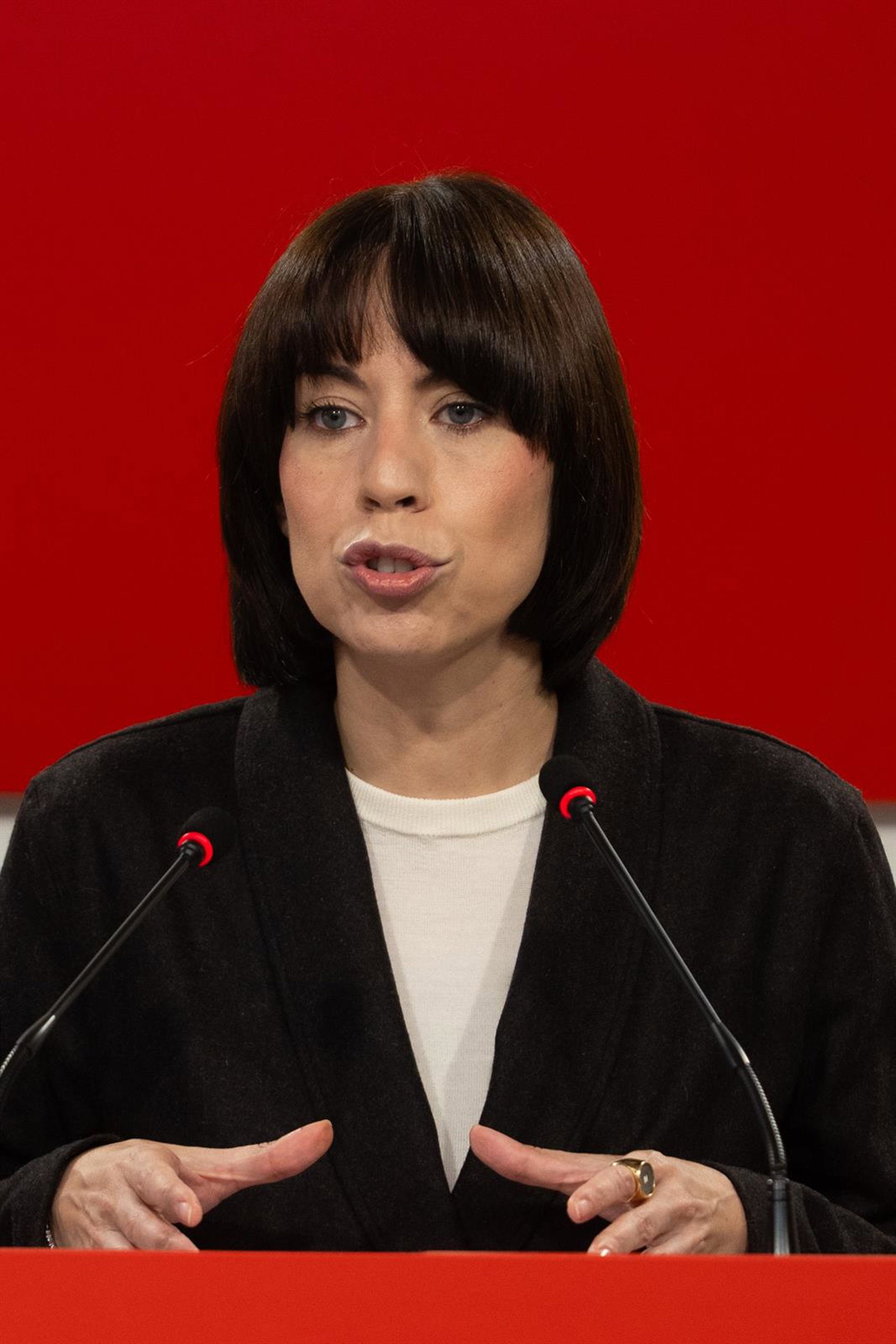 Diana Morant alega que el PSOE aún no se ha querellado contra Leire Díez porque no se ha visto perjudicado