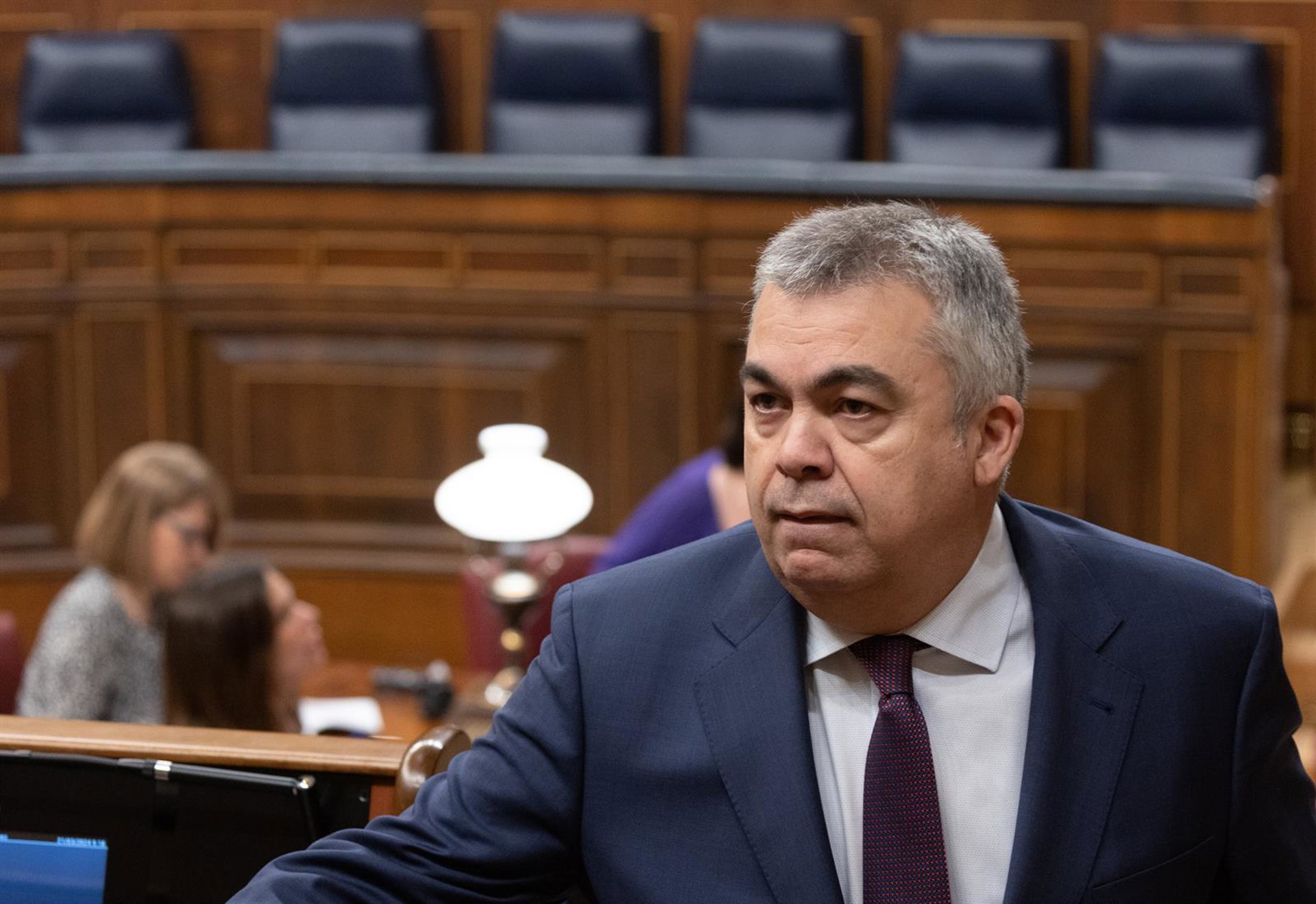 El Gobierno ve imposible haber detectado irregularidades de Cerdán porque cobraba de una UTE y llevaba vida «de monje»