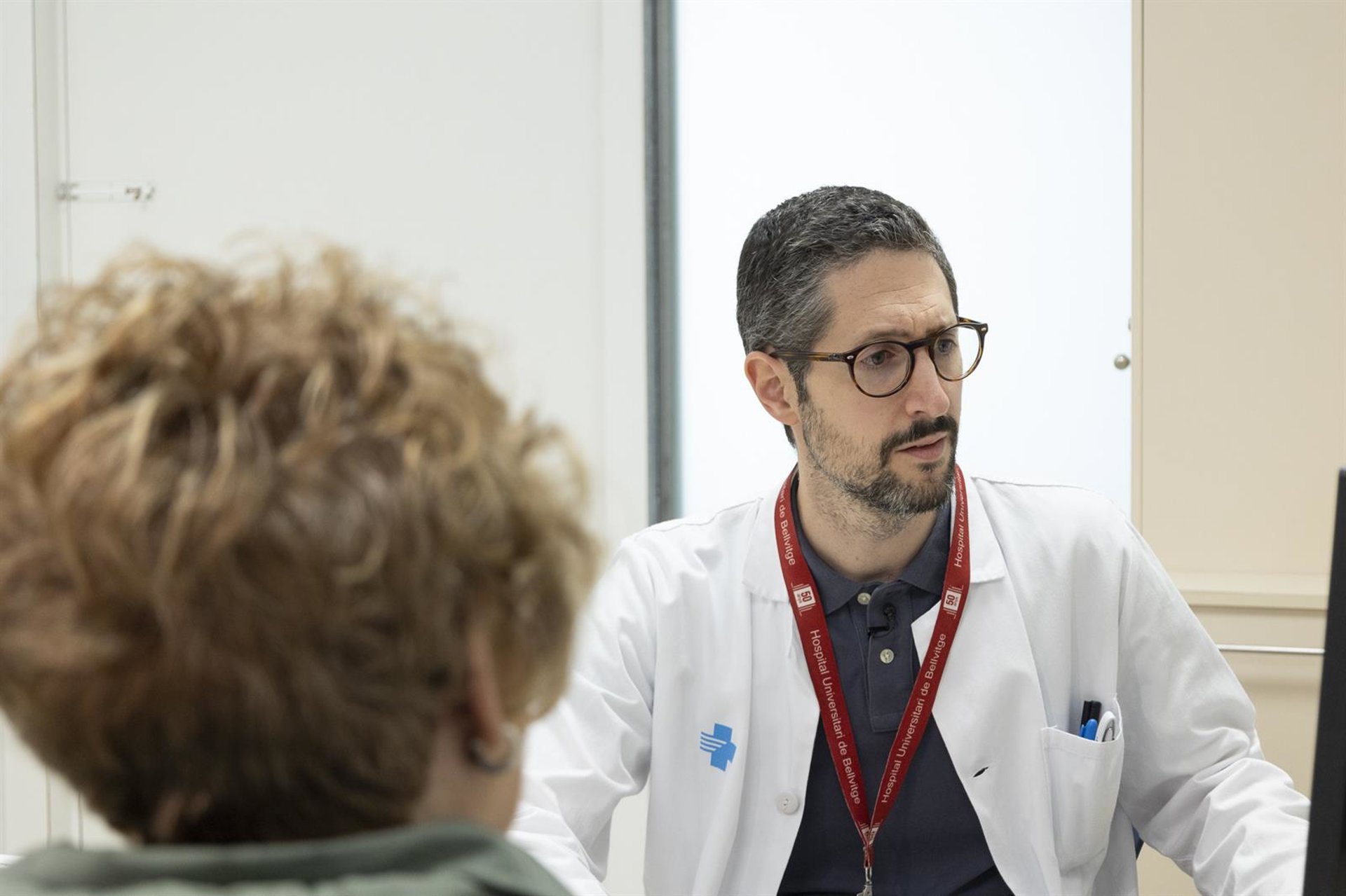 Preocuparse en exceso por el dolor de espalda puede explicar el 35% de discapacidad, según un estudio