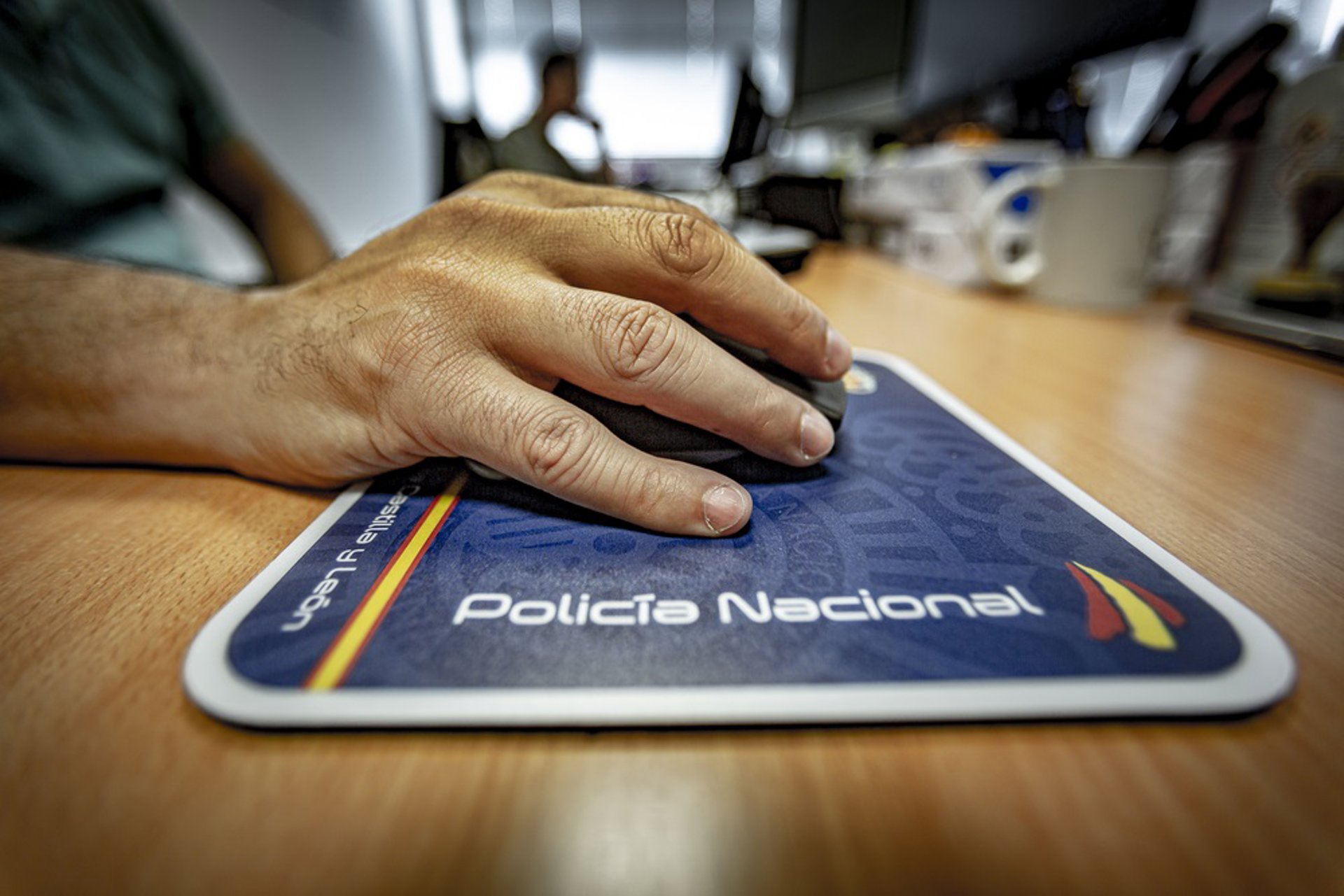 Detenido un bróker por estafar 154.000 euros a 7 personas con inversiones falsas de criptomonedas en Murcia
