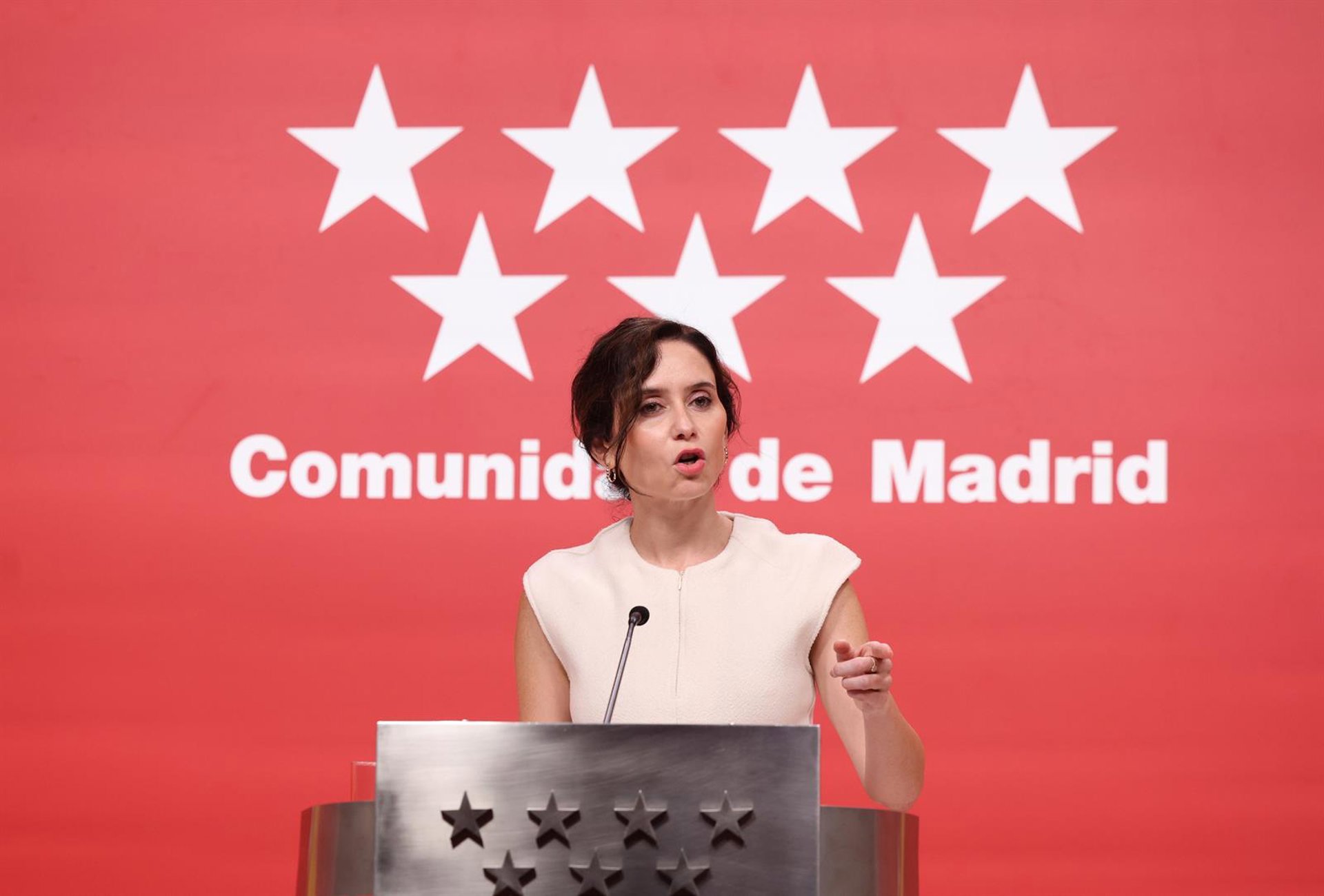 Ayuso teme que Sánchez prepare «algo desquiciado» tras la condena al fiscal y avisa: «Son hechos propios de dictadura»