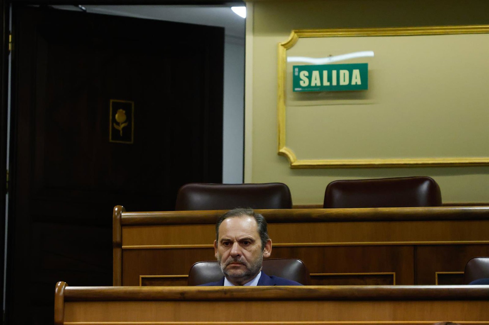 El Congreso mantiene su idea de suspender a Ábalos de sueldo y derechos parlamentarios si el juez le envía a prisión