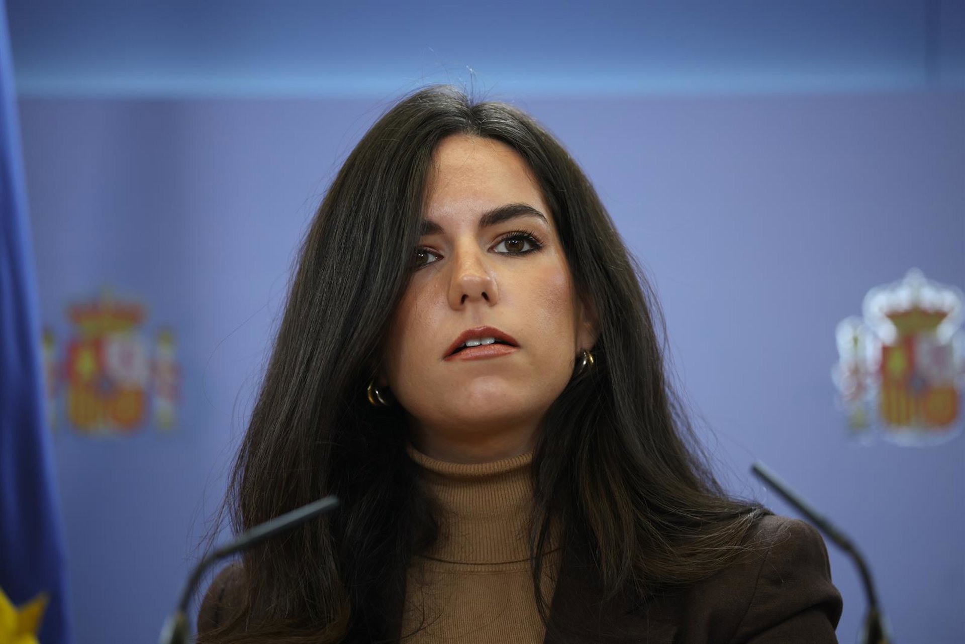 Vox llama «degenerados, criminales y ladrones» a los de PSOE y tacha la oposición de Feijóo de «insulto o broma»