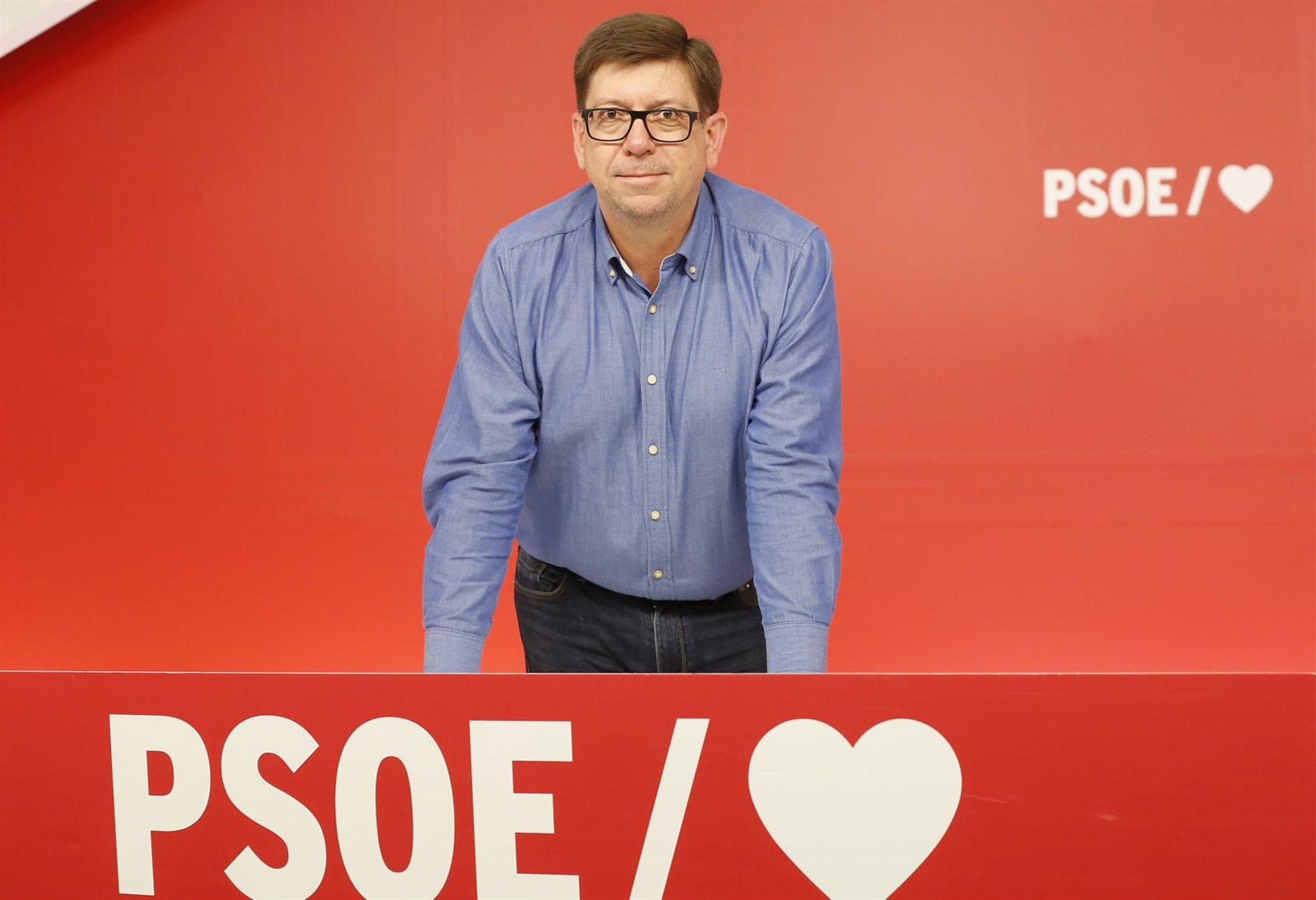 El PSOE reconoce el error de tardar cuatro meses en contactar con las denunciantes de Salazar