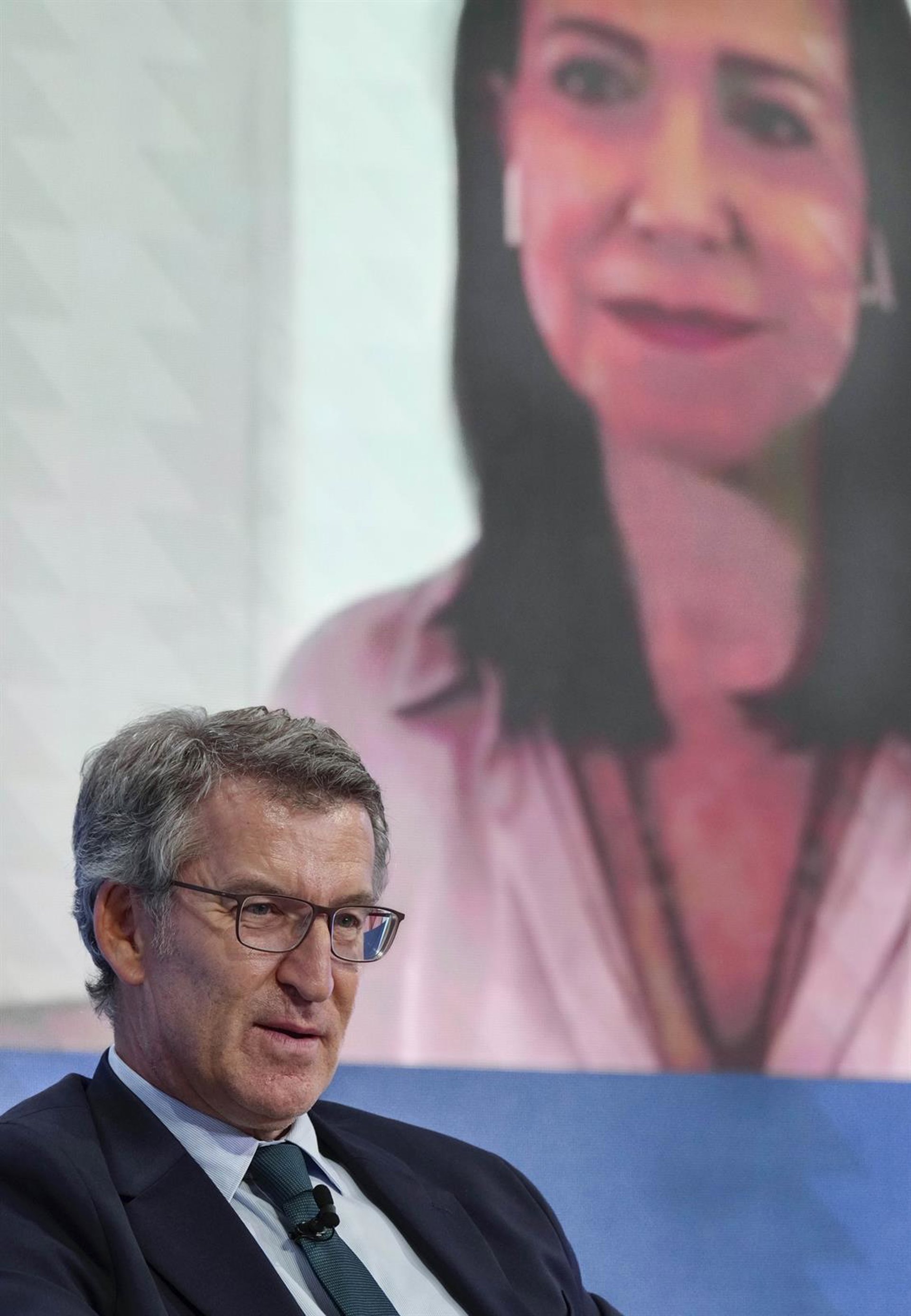 Feijóo apoya las palabras de María Corina Machado, coincidiendo en que merecen una transición inmediata y pacífica