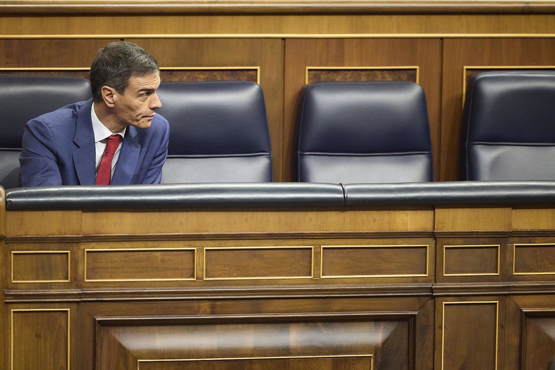 El PP denuncia la «espantada» de siete ministros en la última sesión de control del año en pleno escándalo Salazar